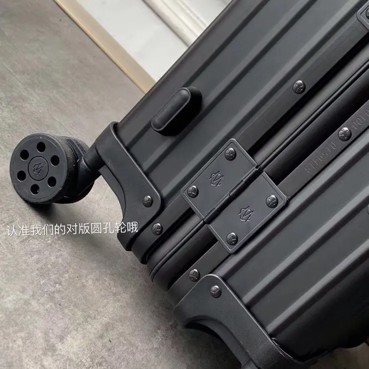 黑色 銀色 RIMOWA AM 聯名款 行李箱 旅行拉杆款 輕便出行款