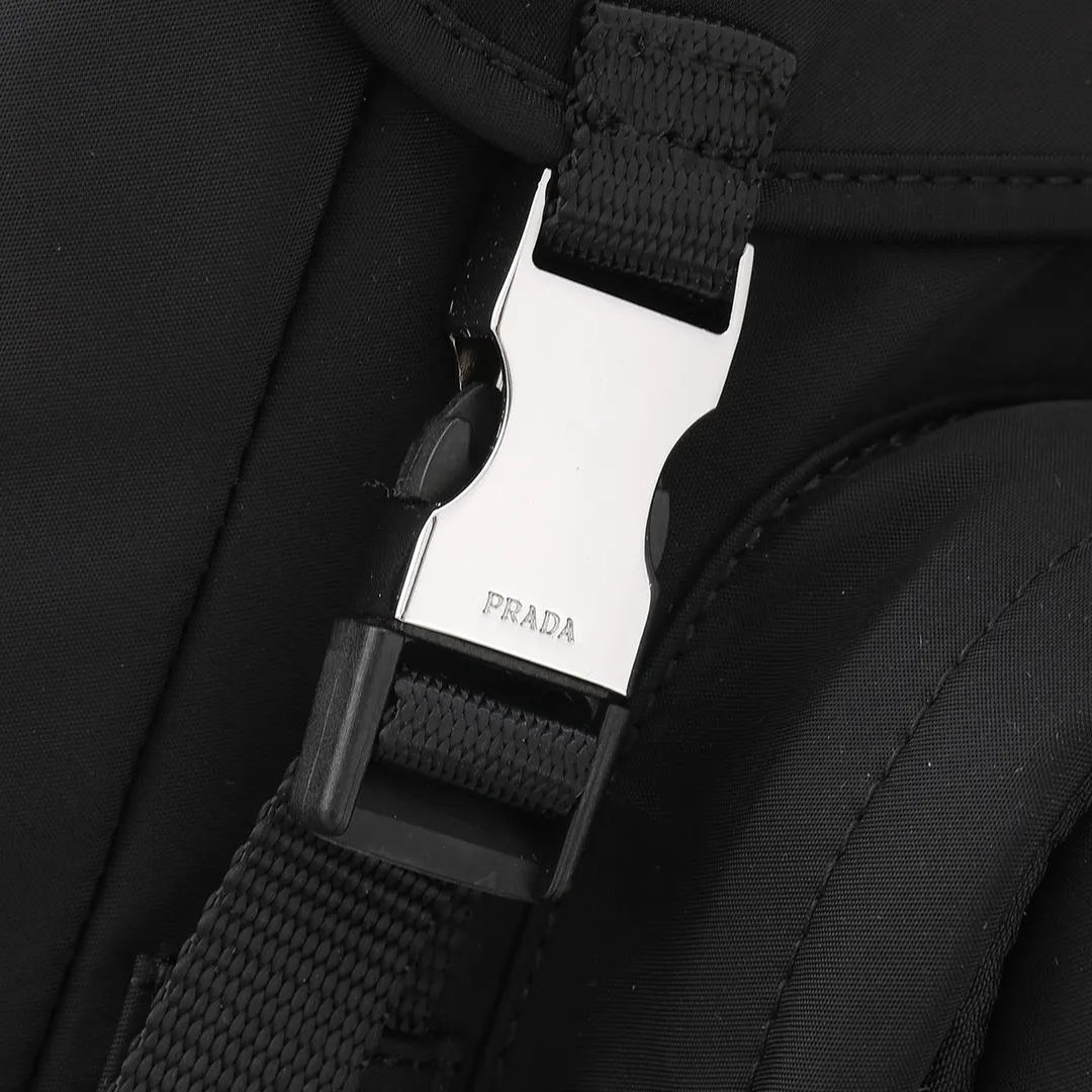 Prada 尼龍 最新 雙肩包 实用雙肩款