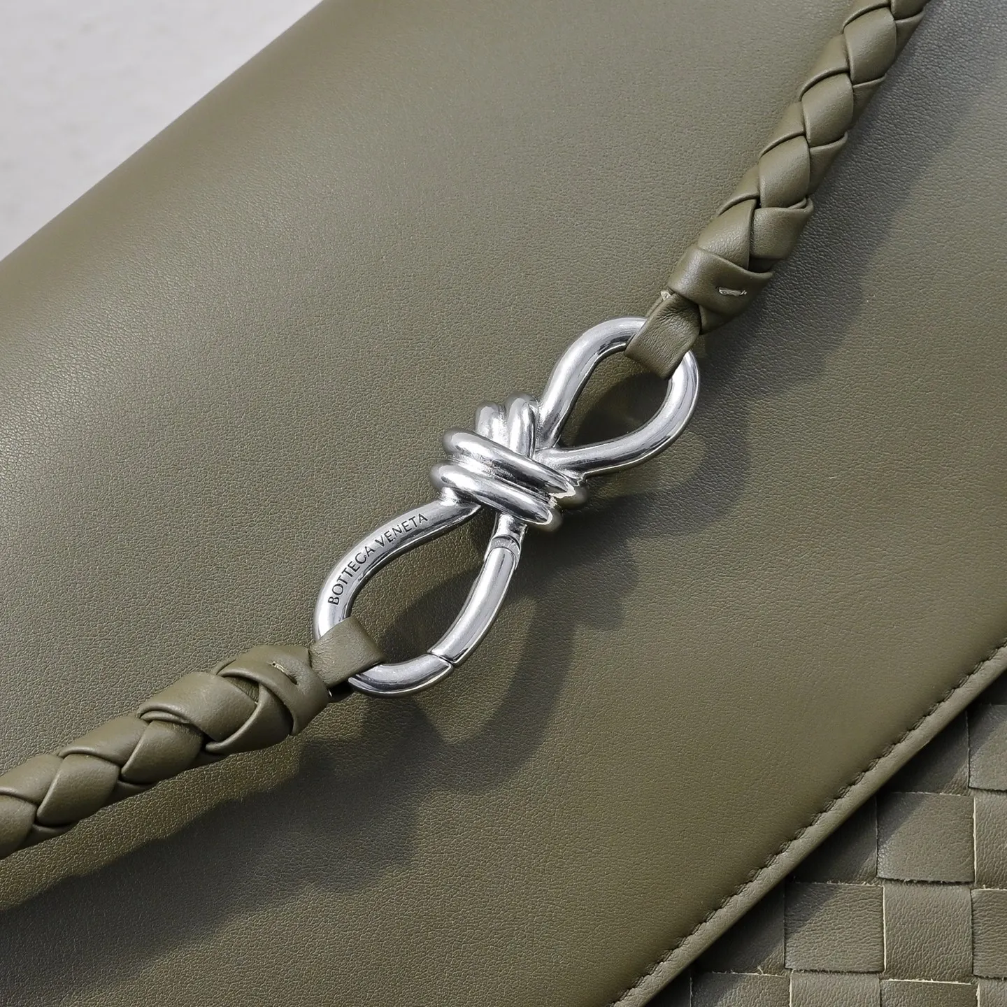 Crossbody Bag Lightweight Leather