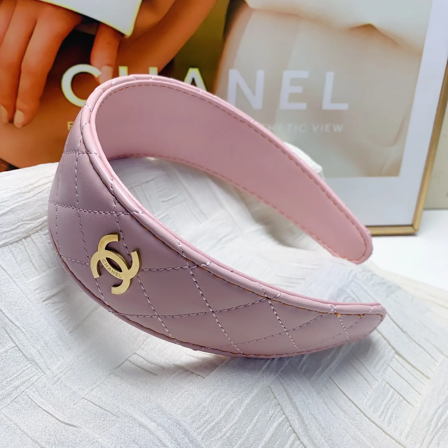 Chanel 皮革 发饰