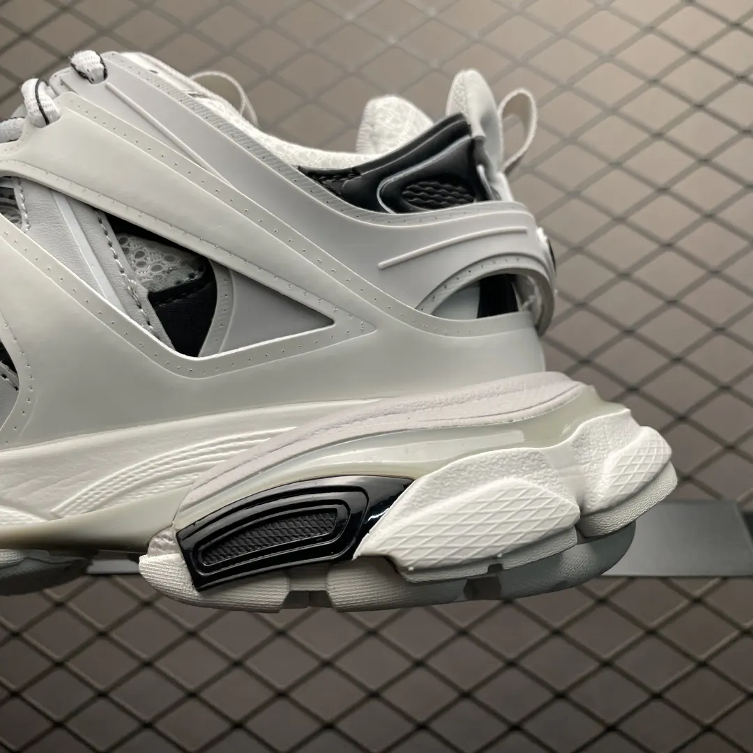 Balenciaga 运动鞋 厚底(數字4) Balenciaga 运动鞋 厚底(數字4)