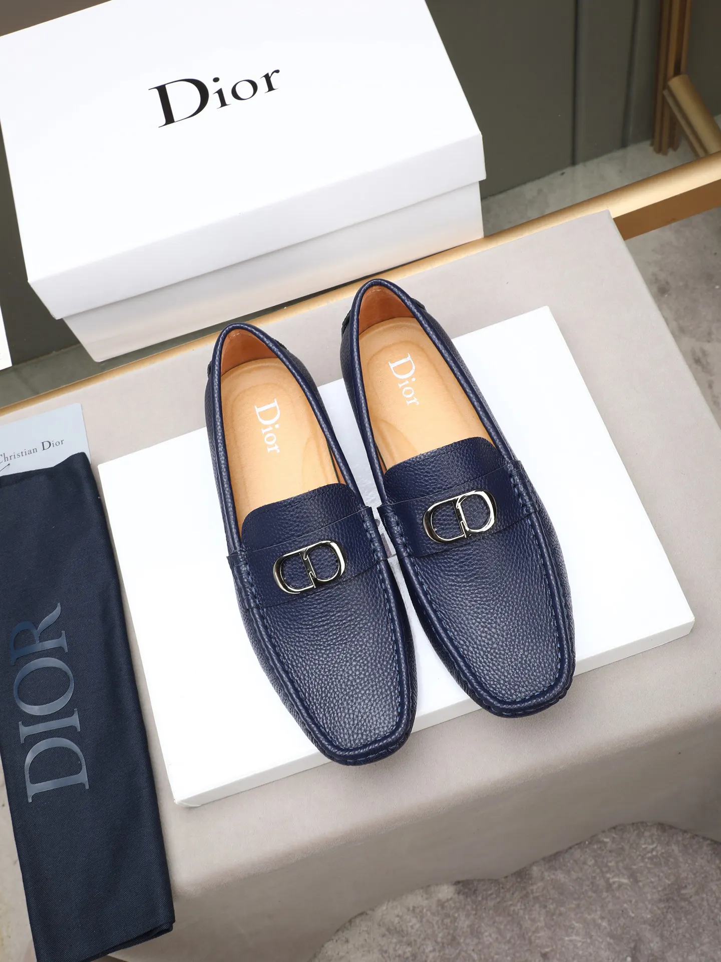 Dior Cowhide Shoes Comfortable And Loafers