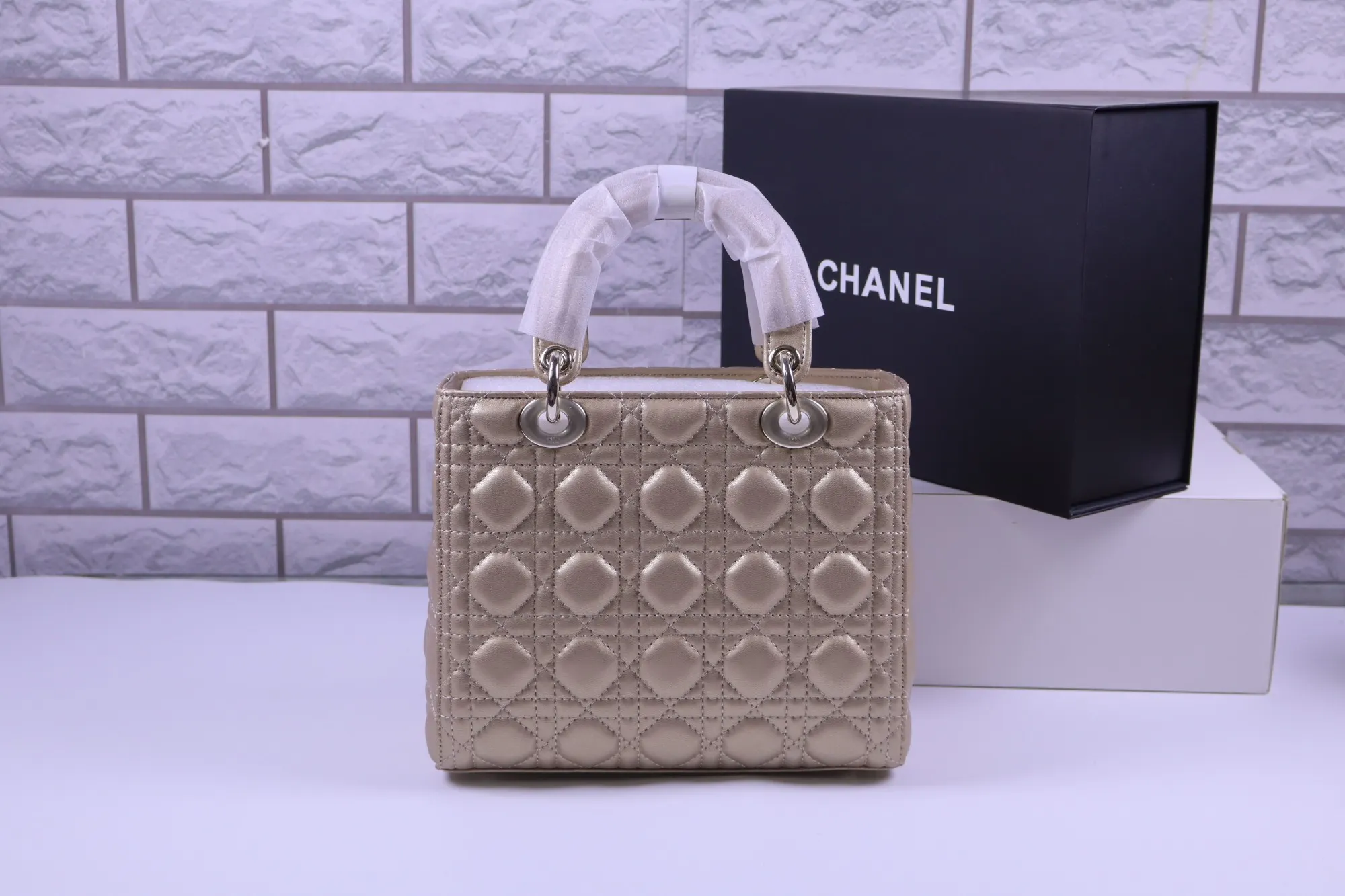 Dior Lady Dior Lady 金色 羊皮手提包