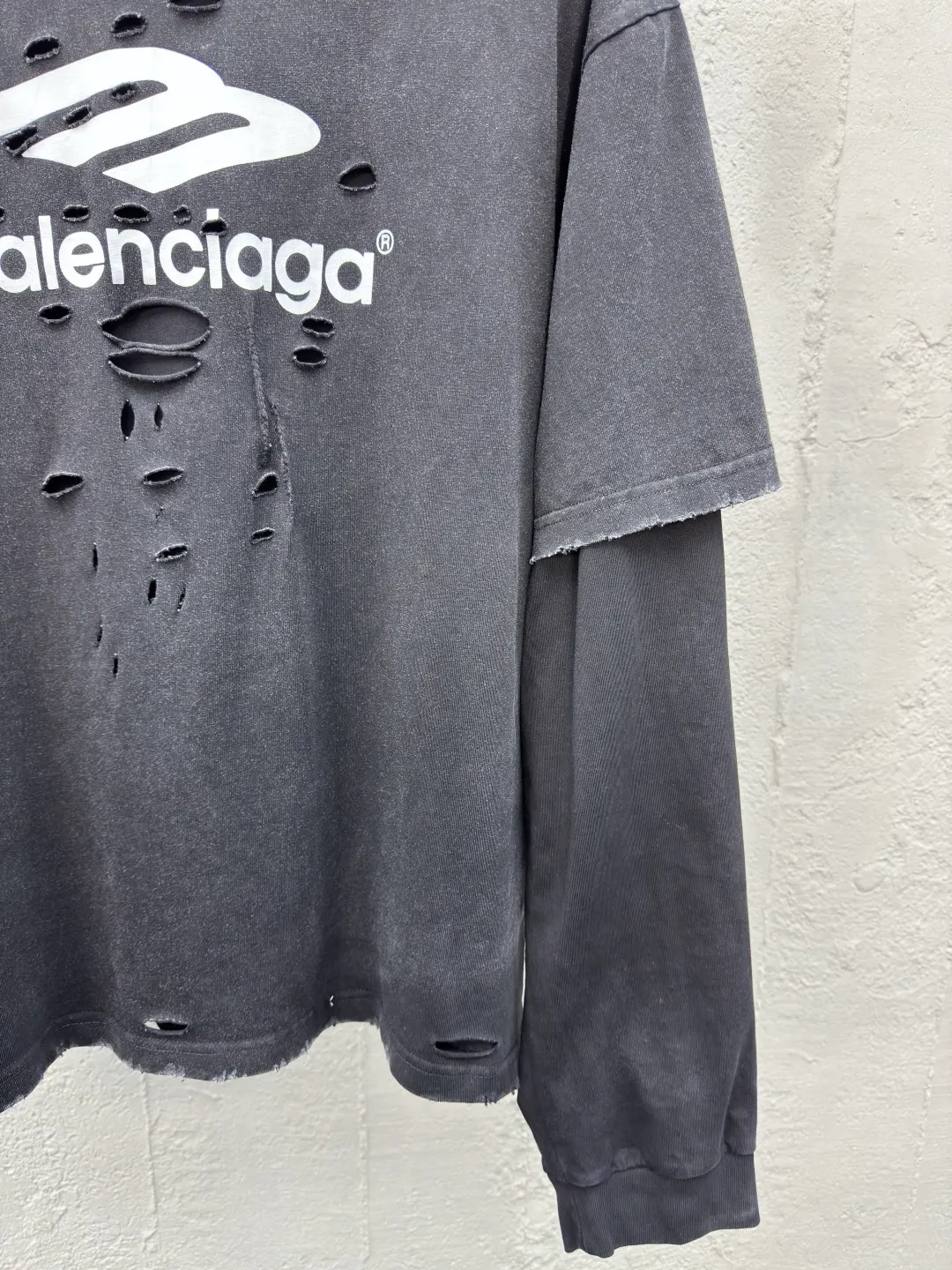 Balenciaga Black Cotton Long Sleeve T-Shirt Street