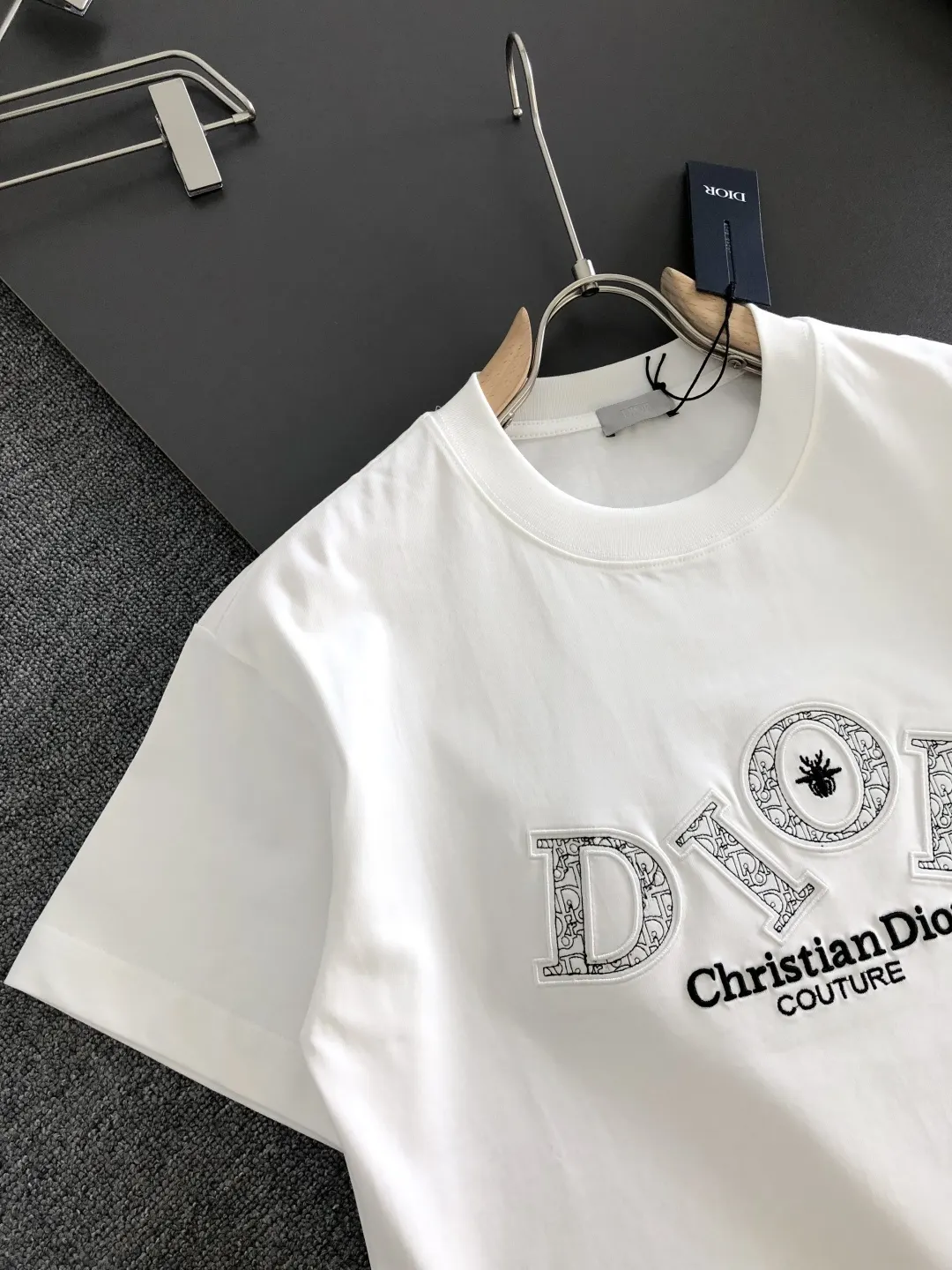 Dior 白色手写字母短袖T恤 休闲款 白色款