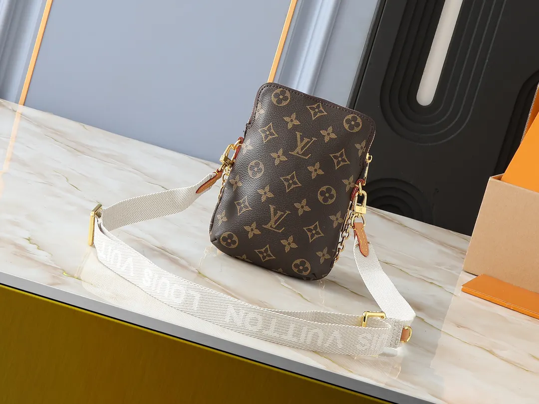 Monogram Chain Bag Leather