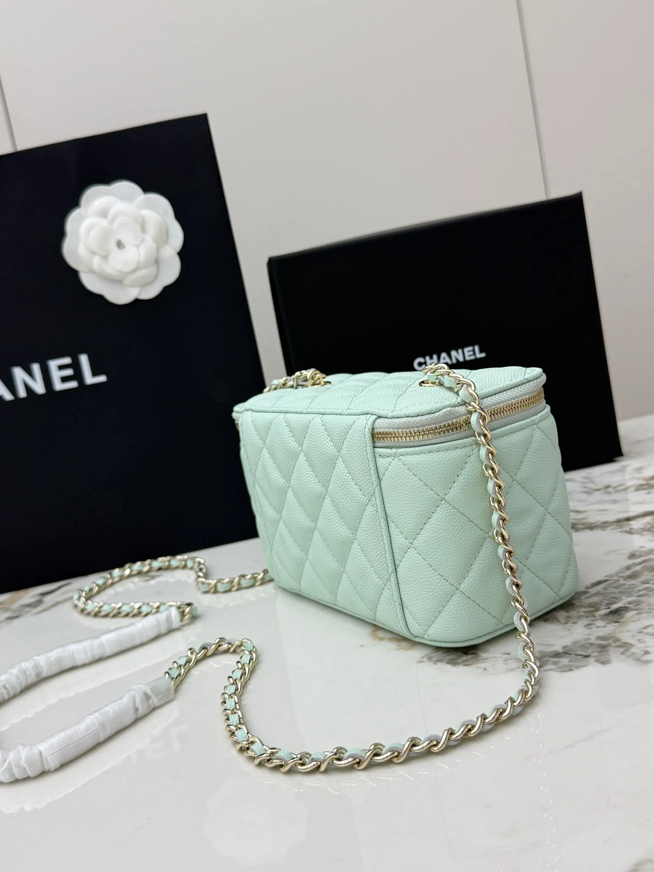CHANEL 金色 牛皮 鏈條包 精致鏈條款