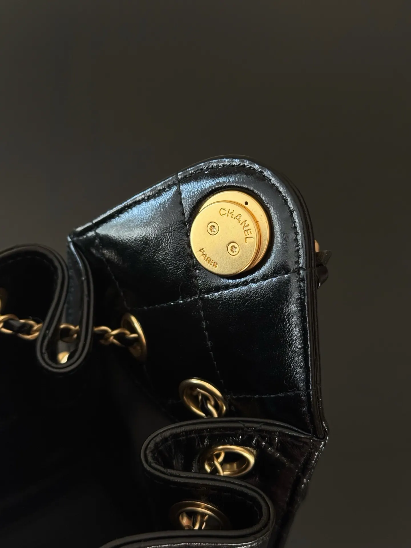 CHANEL 黑色 白色 小牛皮 腋下包 復古腋下背款