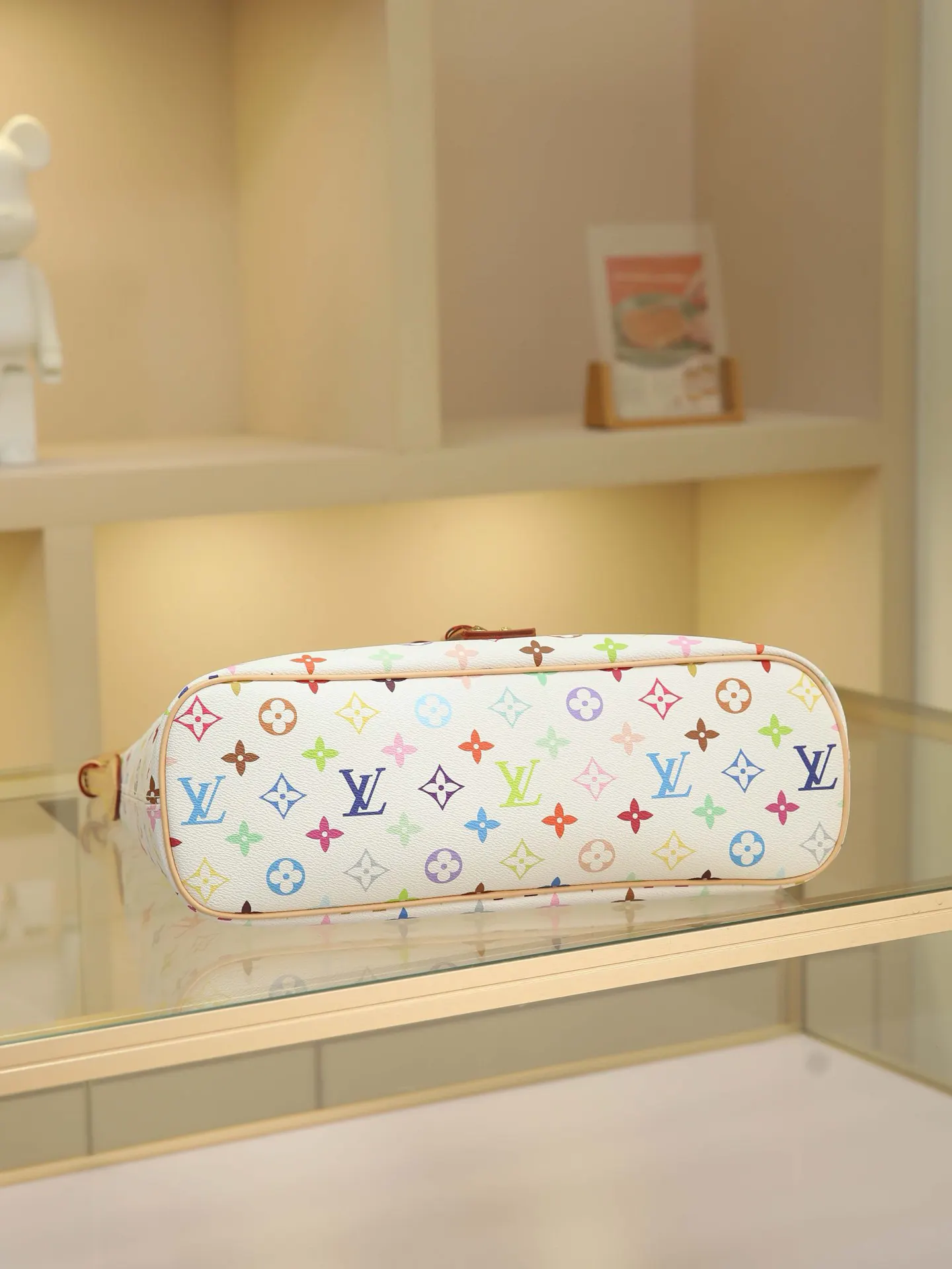 LV 牛皮 手提包 通勤手提款(數字3) LV 牛皮 手提包 通勤手提款(數字3)