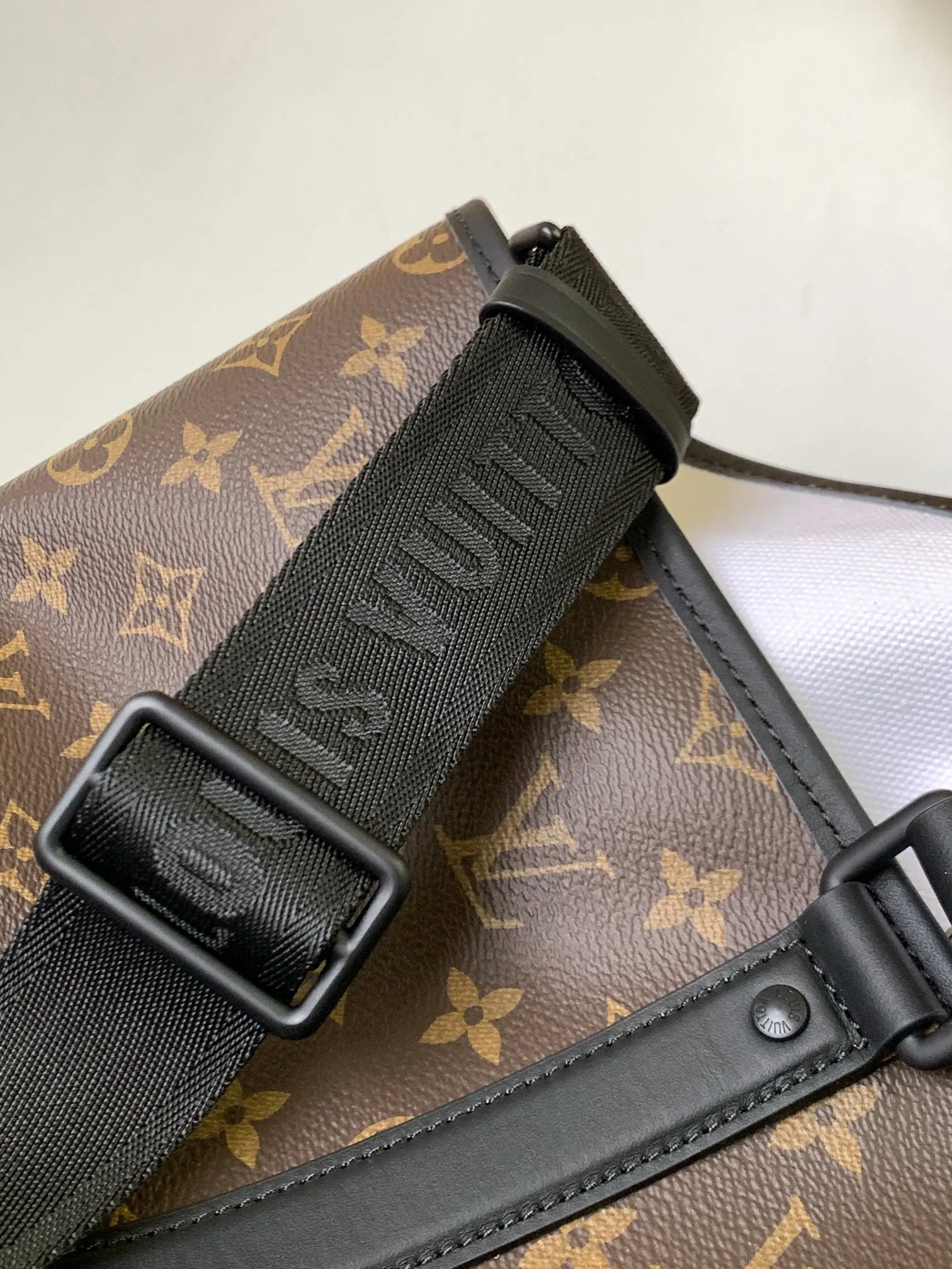 Louis Vuitton Tote Bag Canvas