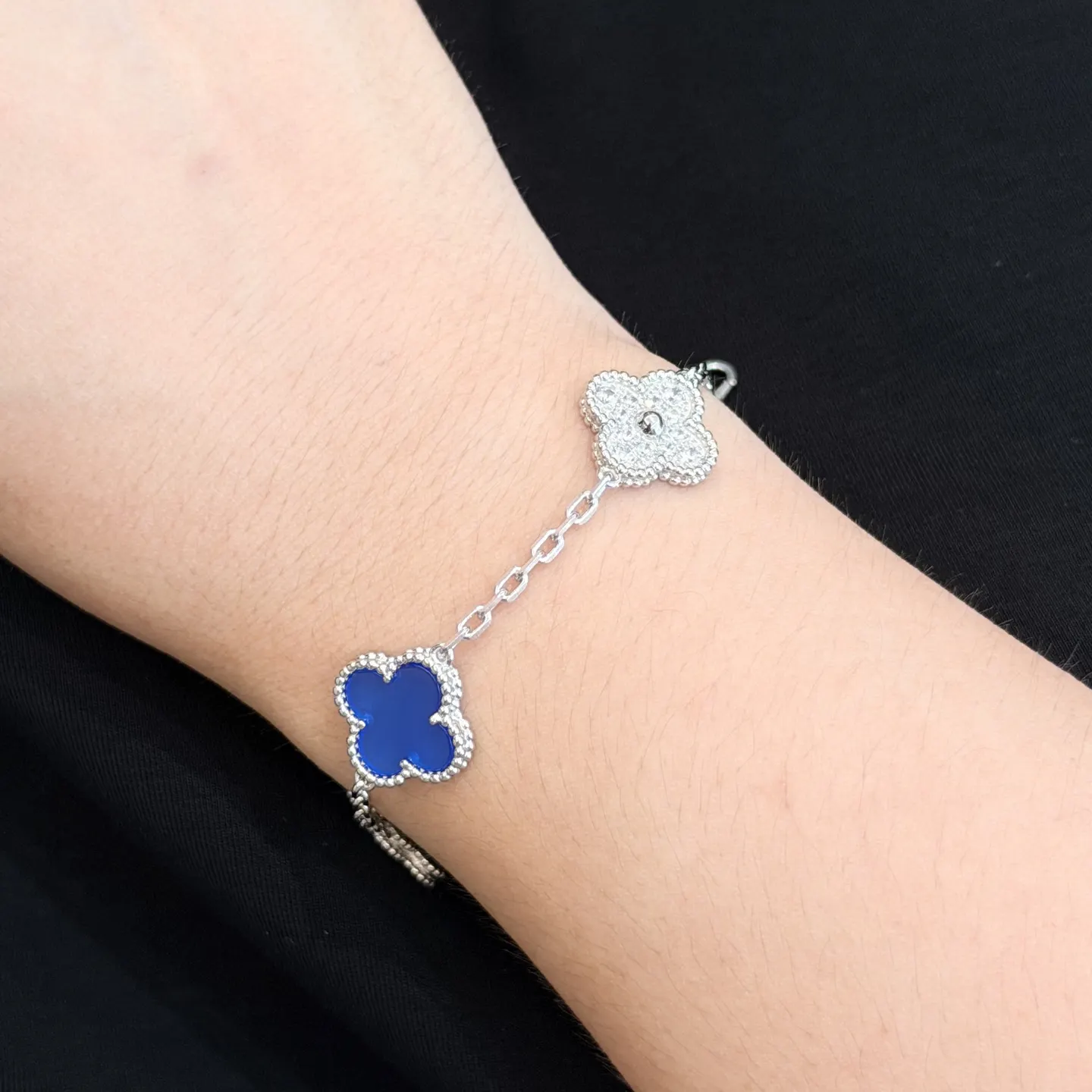 Van Cleef 金色 满钻 四叶草 菱形 手链 日常叠戴款