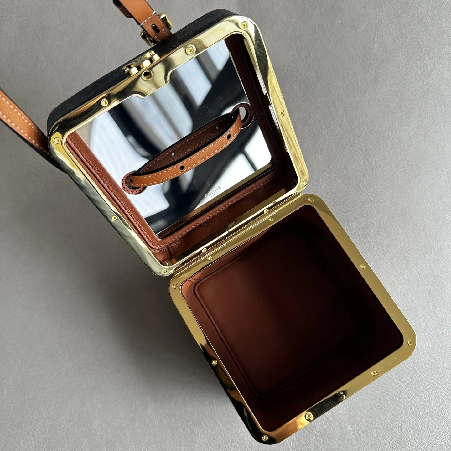 Gold Shoulder Bag Leather