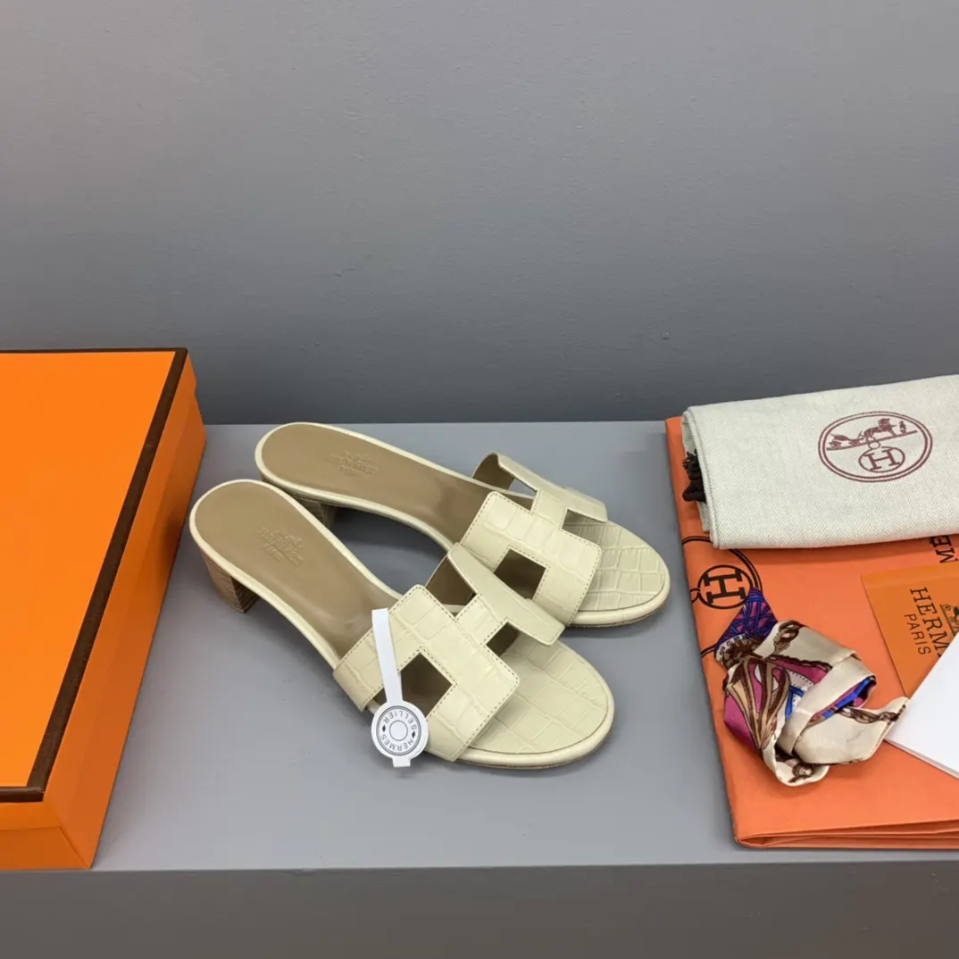 Hermès Oran Slides