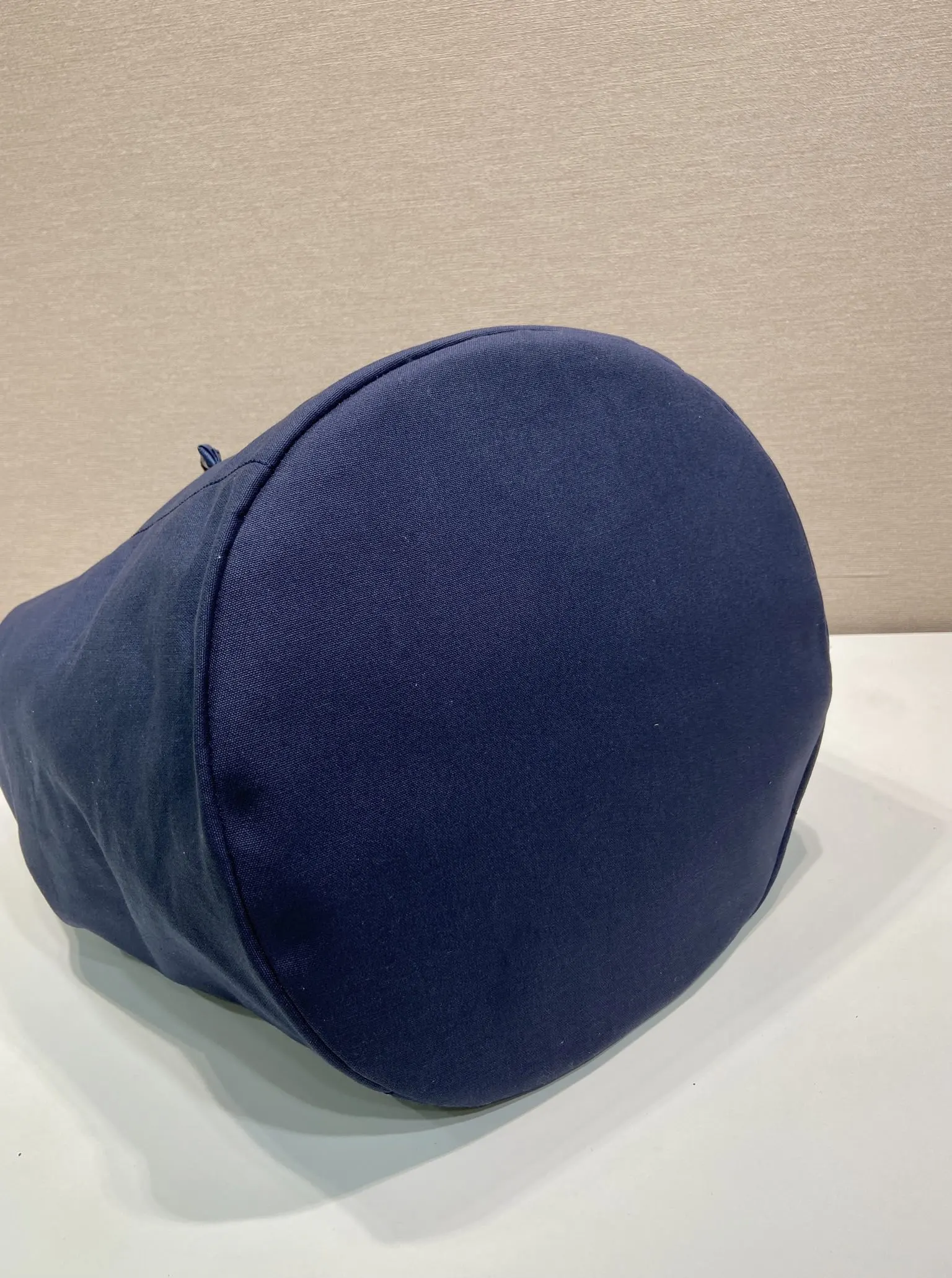 皮革 同色字母徽标刺繡注入独特經典格调 旅行袋 大容量旅行款
