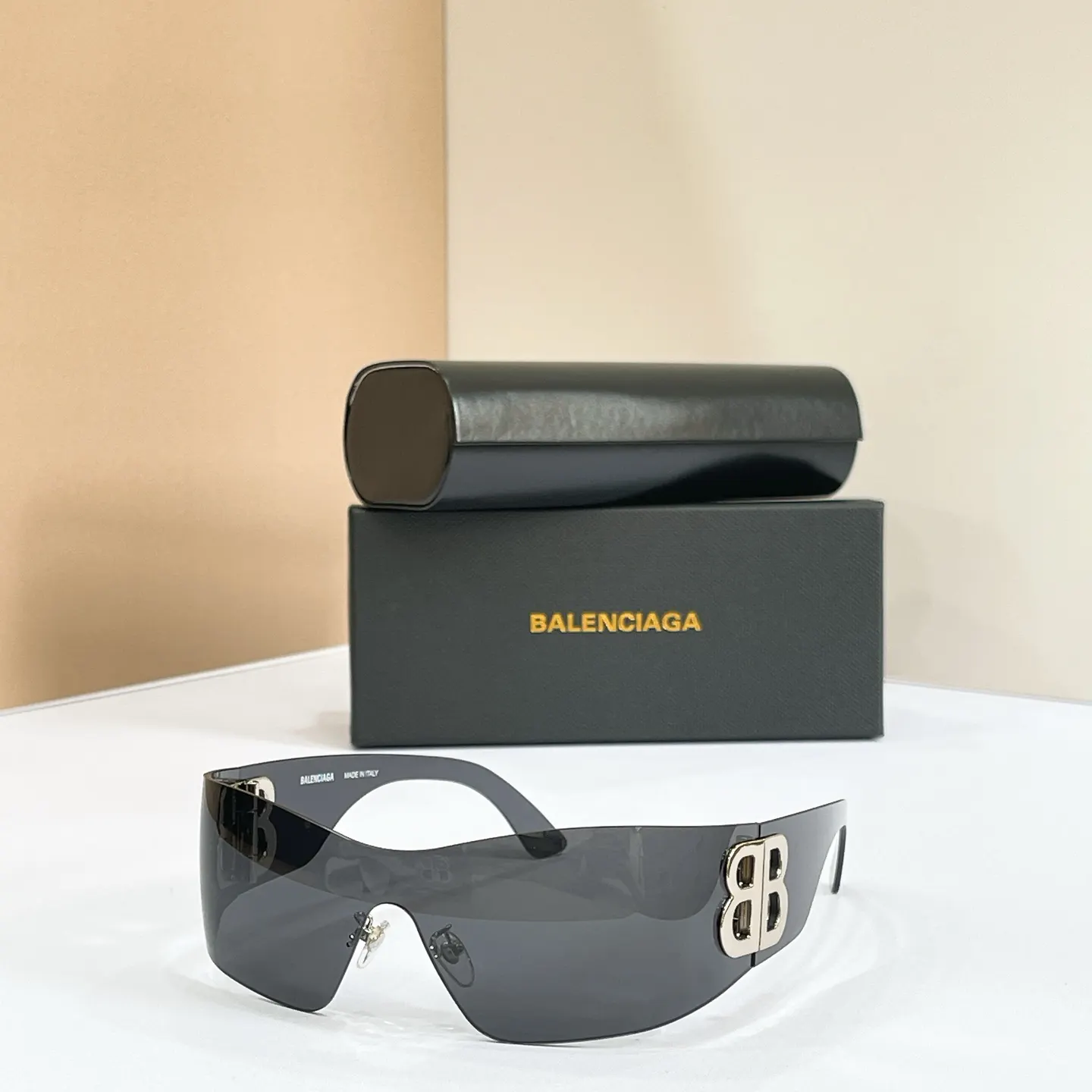 Balenciaga Fashion Item Fashion