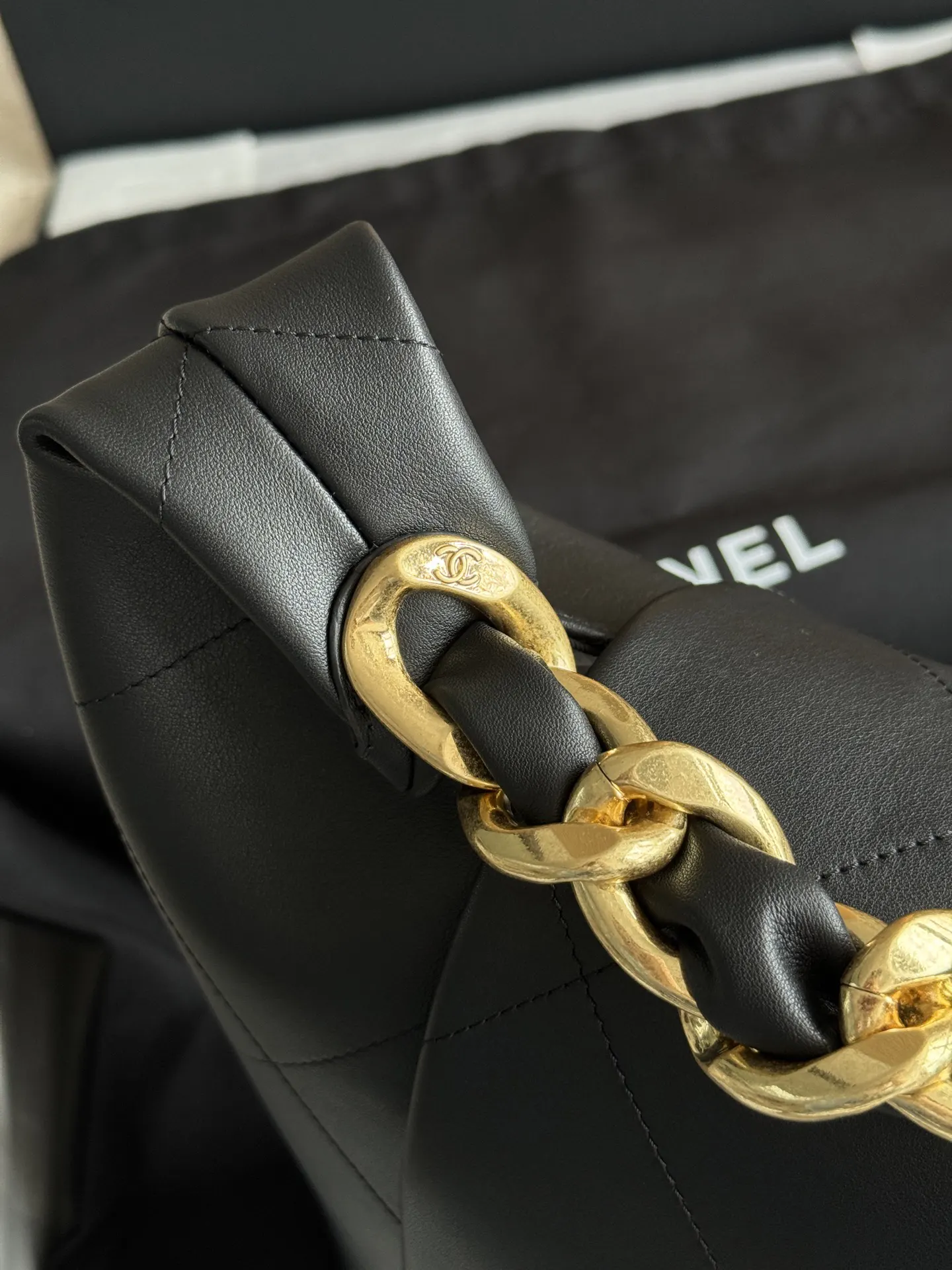 Chain Bag Classic Leather