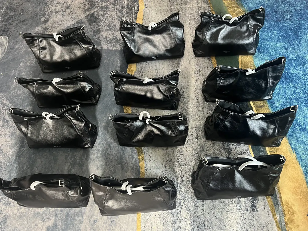 CarryAll 羊皮 跳码渠道级 中号羊皮 Ca 腋下包 復古腋下背款