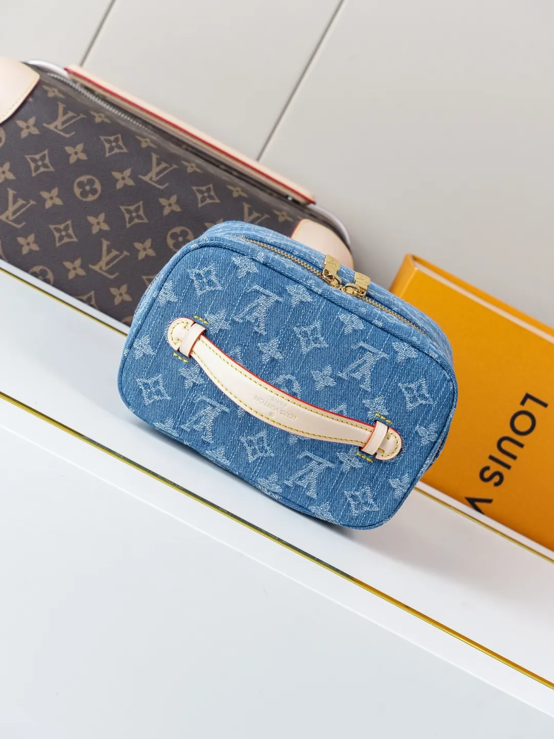 Organizer Pouch Travel Leather