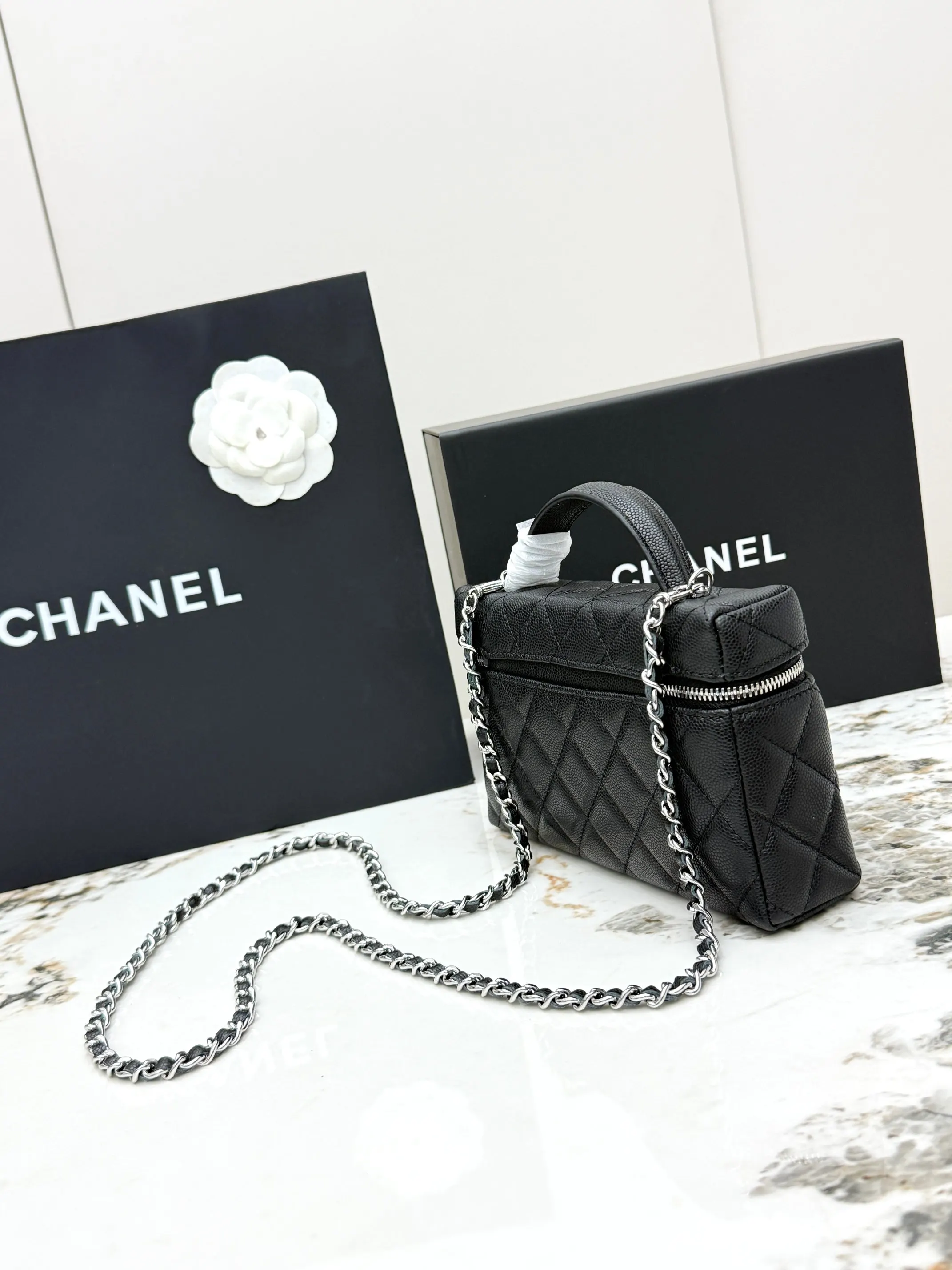 Silver Chain Bag Leather