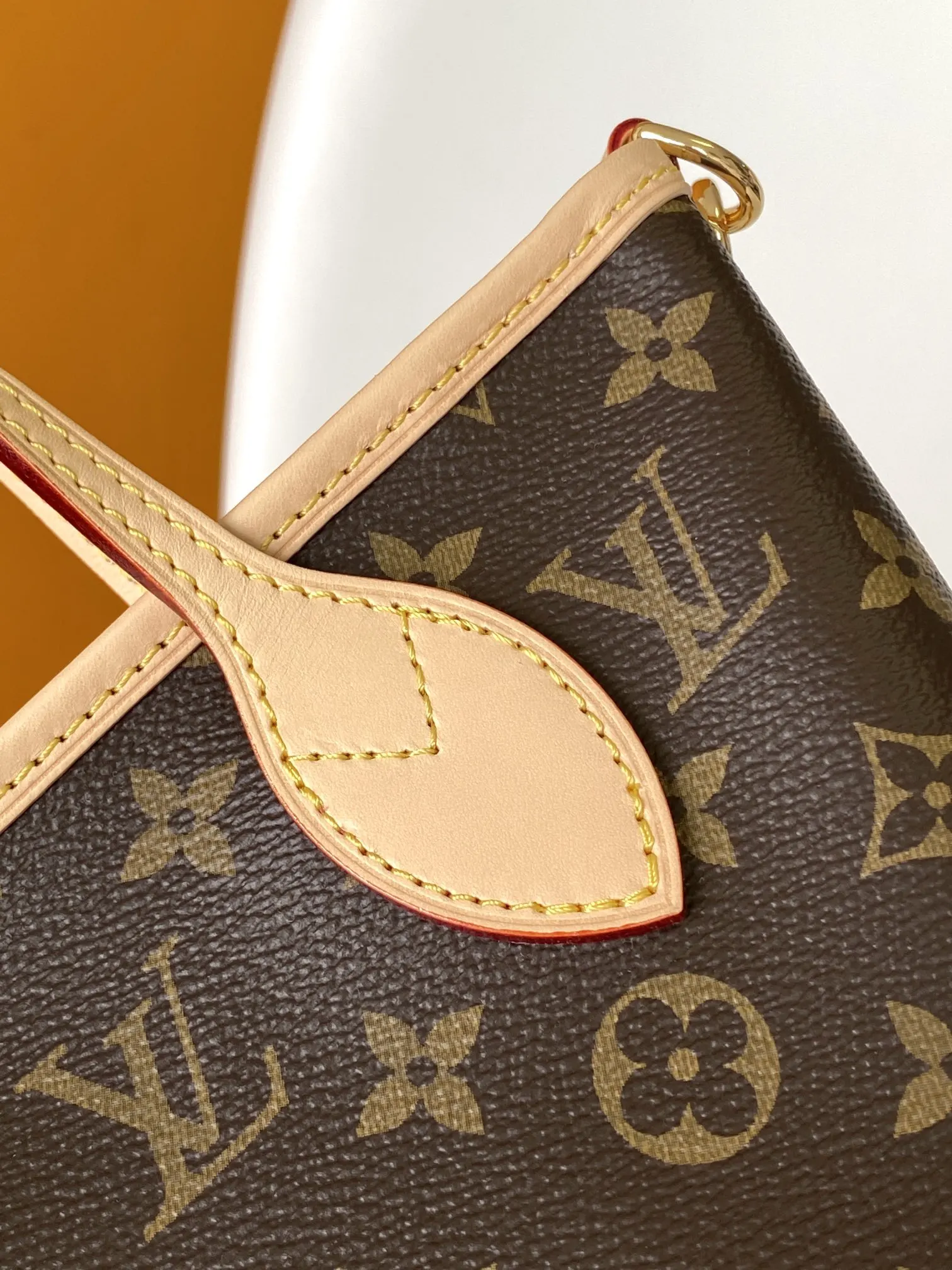 Neverfull 牛皮 手拿包 精致手拿款