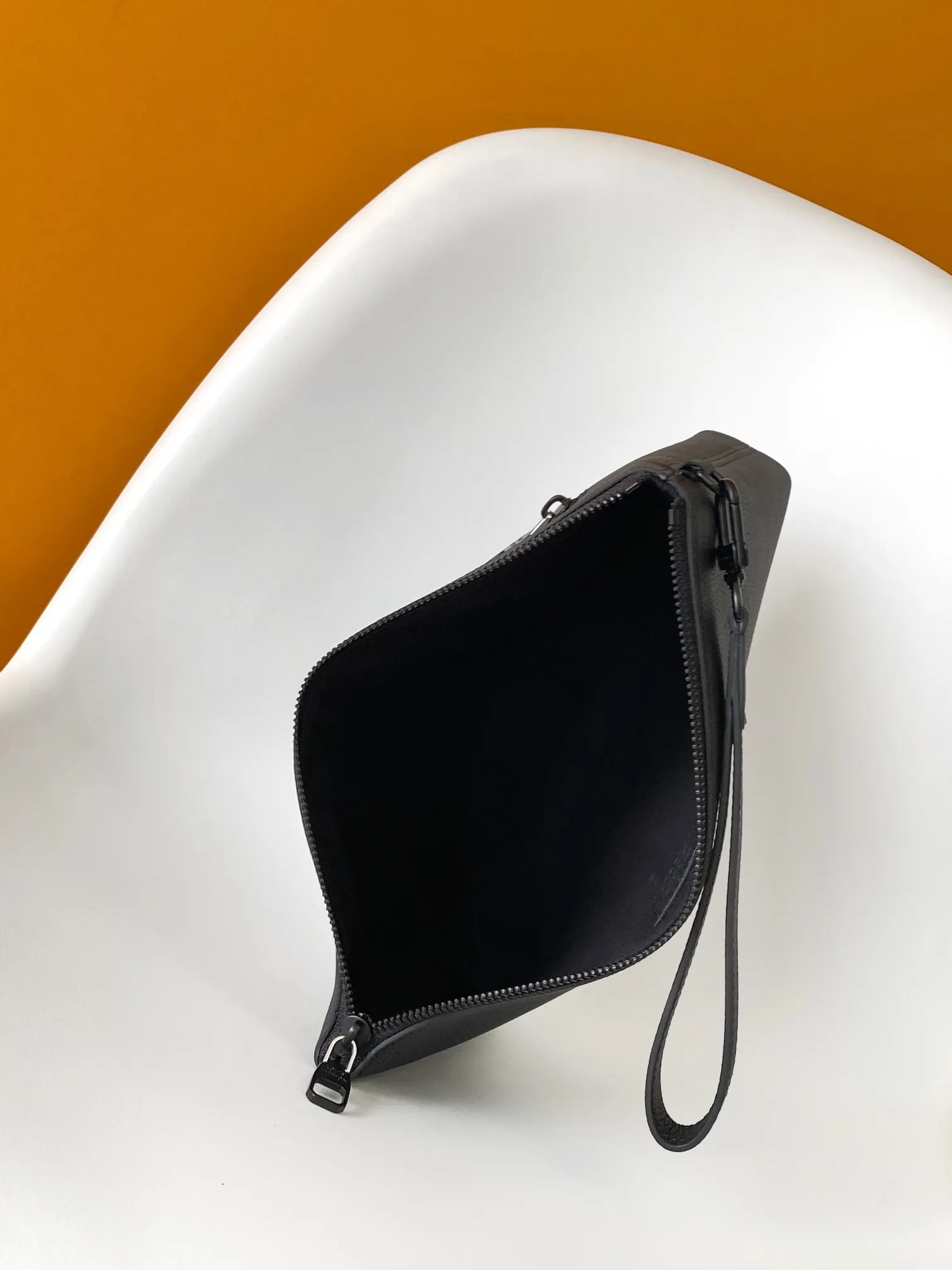 Louis Vuitton Clutch Bag Leather Image 9 Louis Vuitton Clutch Bag Leather Image 9