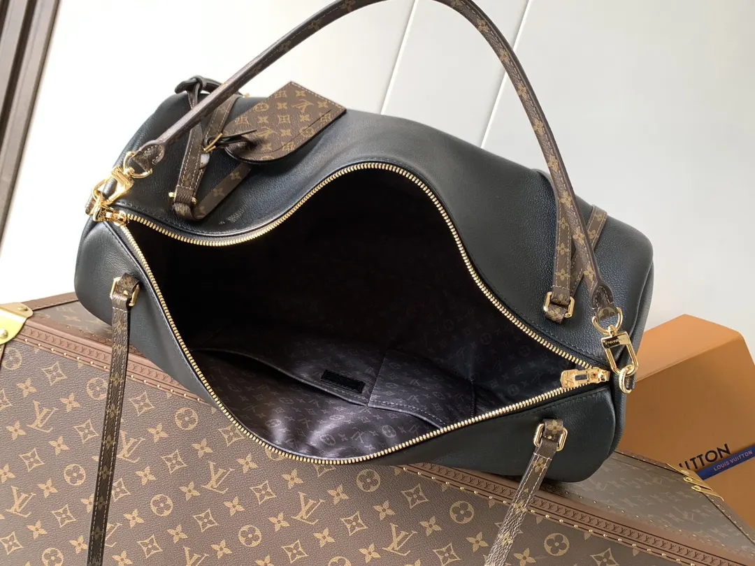 Black Fashion Item Travel Leather Image 9 Black Fashion Item Travel Leather Image 9