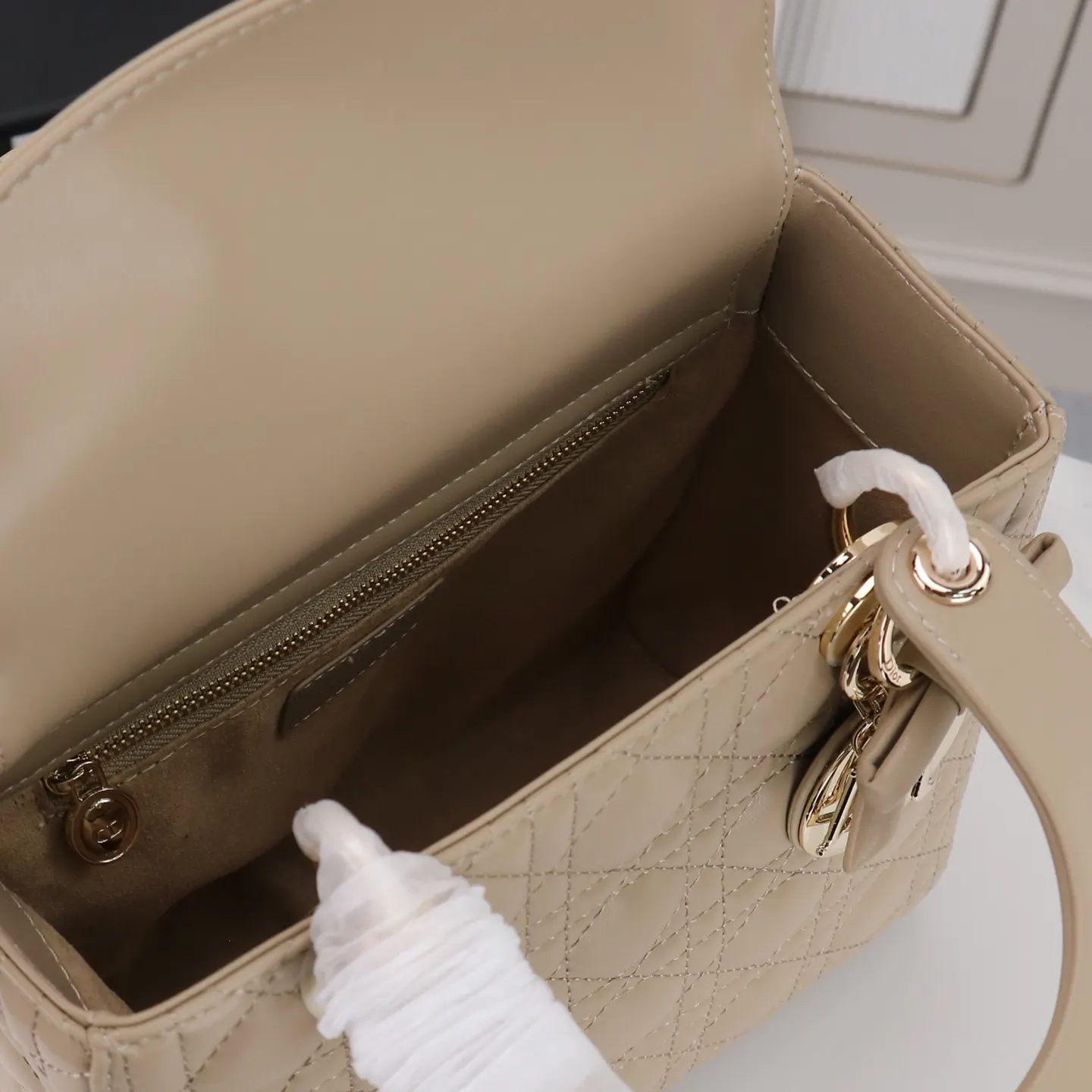 Dior Lady Dior Lady 杏色藤格纹手提斜挎包 金扣