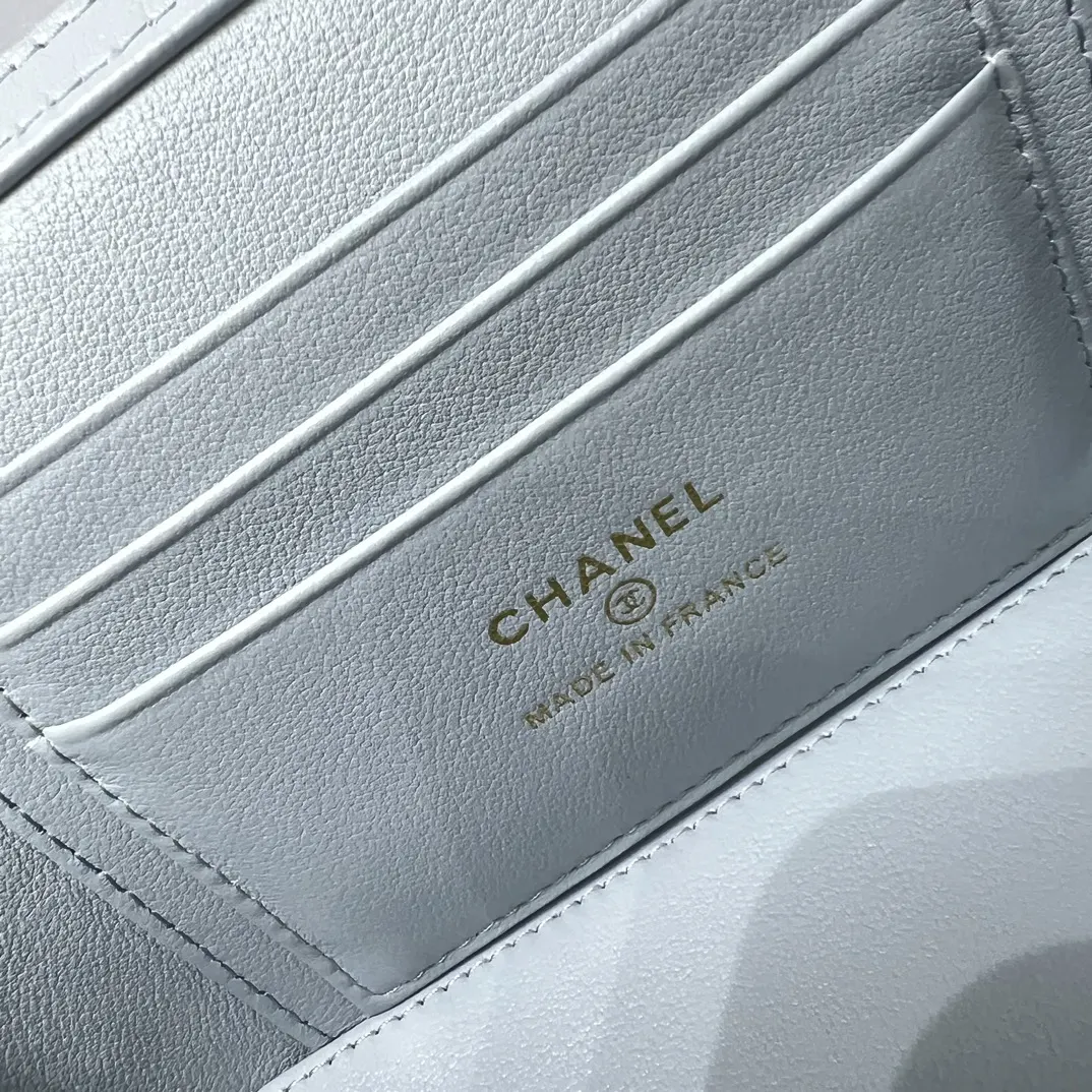 Chanel Lambskin Flap Chain Bag One Shoulder Cross Image 9 Chanel Lambskin Flap Chain Bag One Shoulder Cross Image 9