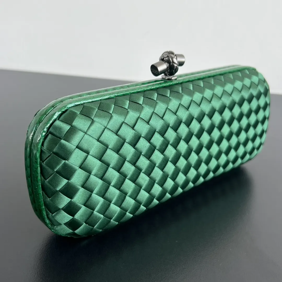 Bottega Veneta 化妝包 便携收納款