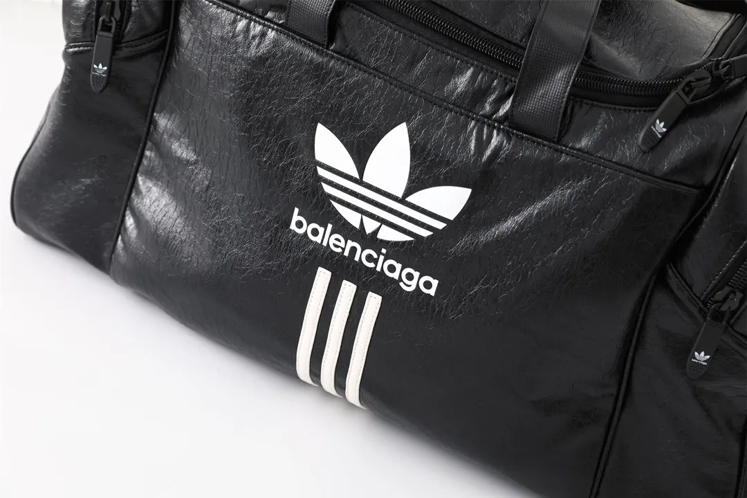 Black White Fashion Item Travel