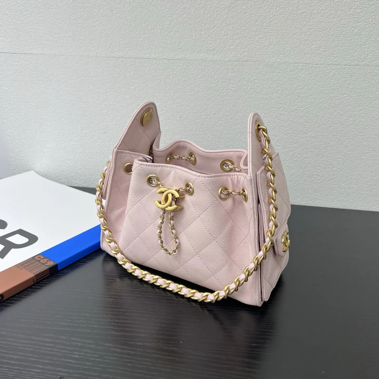 CHANEL 22 Bag 粉色牛皮链条包 小号款 复古款