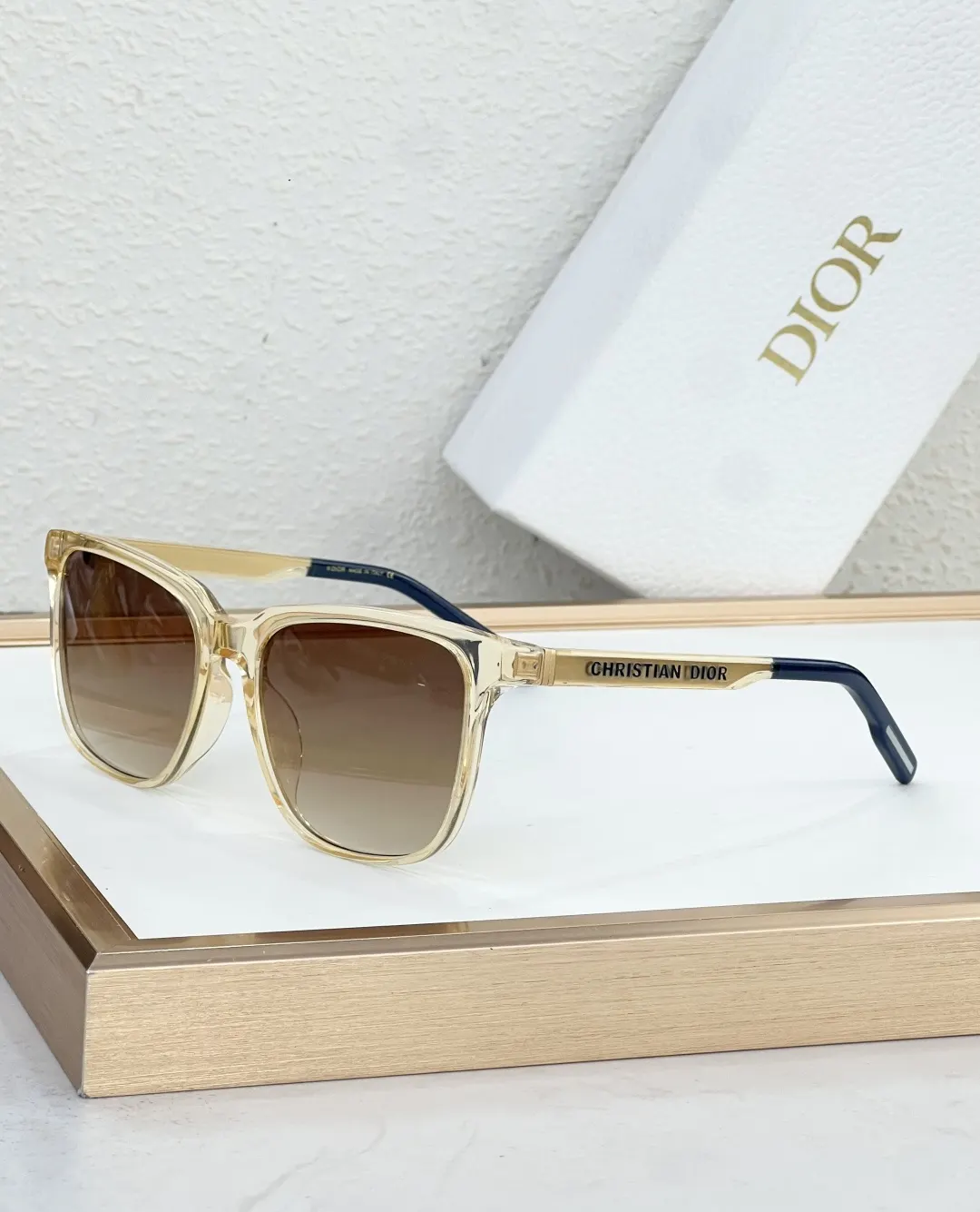 Dior 黑色光学眼镜框 金边细节
