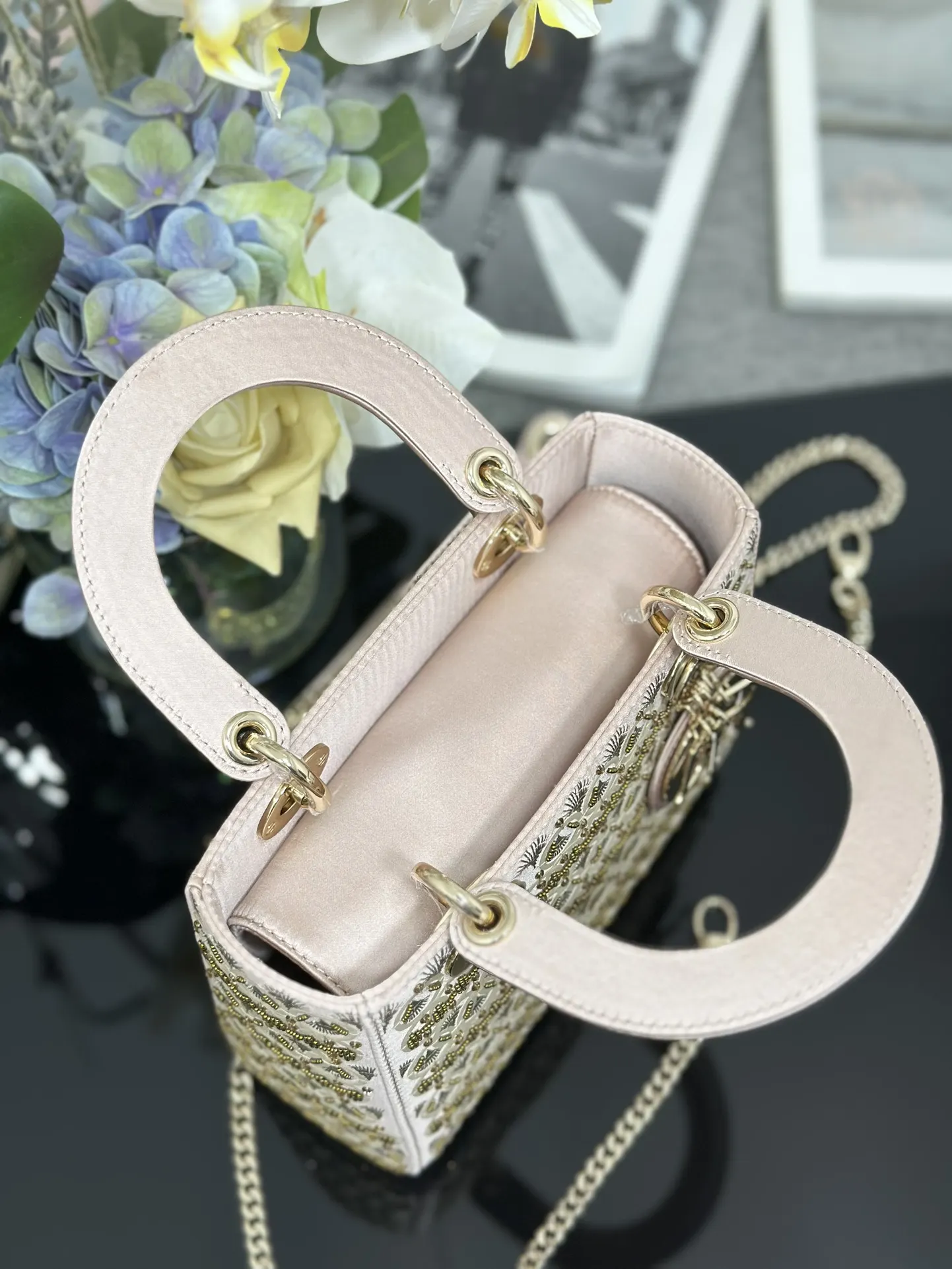 Dior Lady 金色 斜挎包 轻便斜挎款