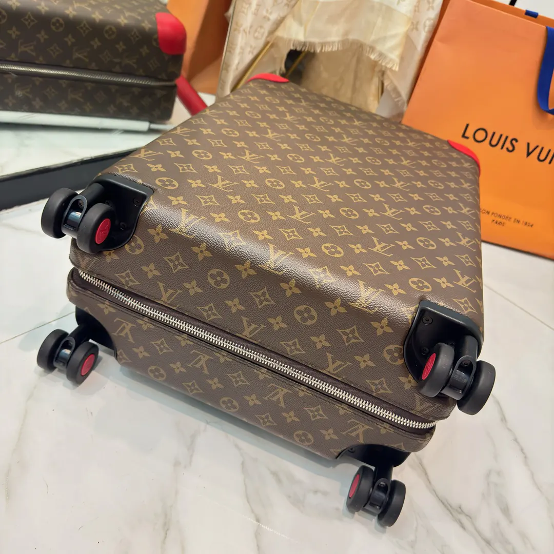 LV Horizon 棕紅配色拉桿箱 旅行出行款(數字7) LV Horizon 棕紅配色拉桿箱 旅行出行款(數字7)