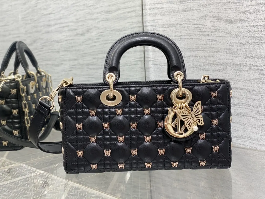 Dior 羊皮 迷人优雅又气场十足 斜挎手拎也是女人味十足 经典 斜挎包 轻便斜挎款