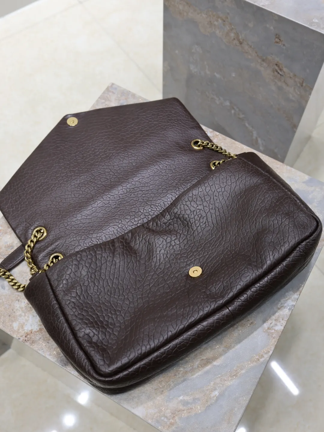 Chain Bag Image 9 Chain Bag Image 9