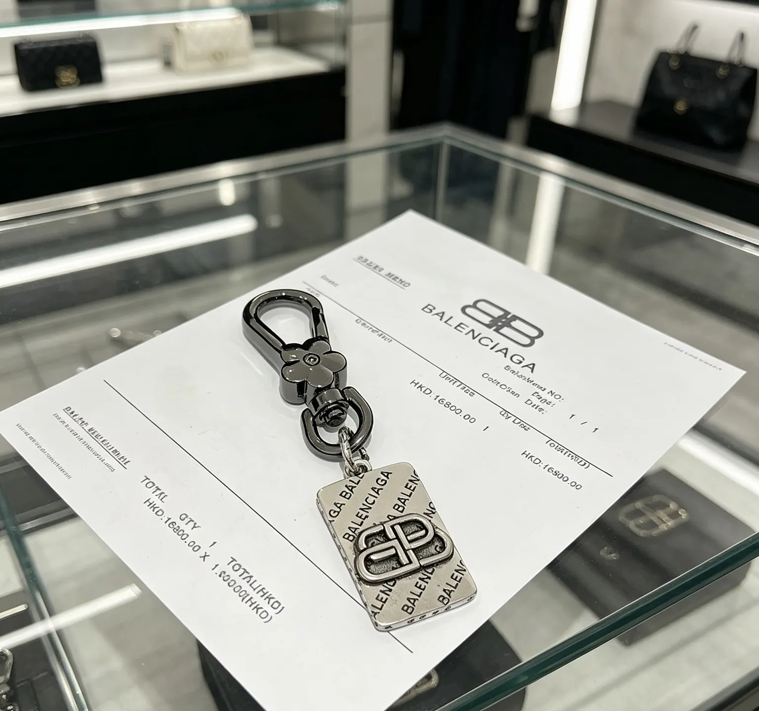 Balenciaga 包包挂件 精致搭配 吊坠