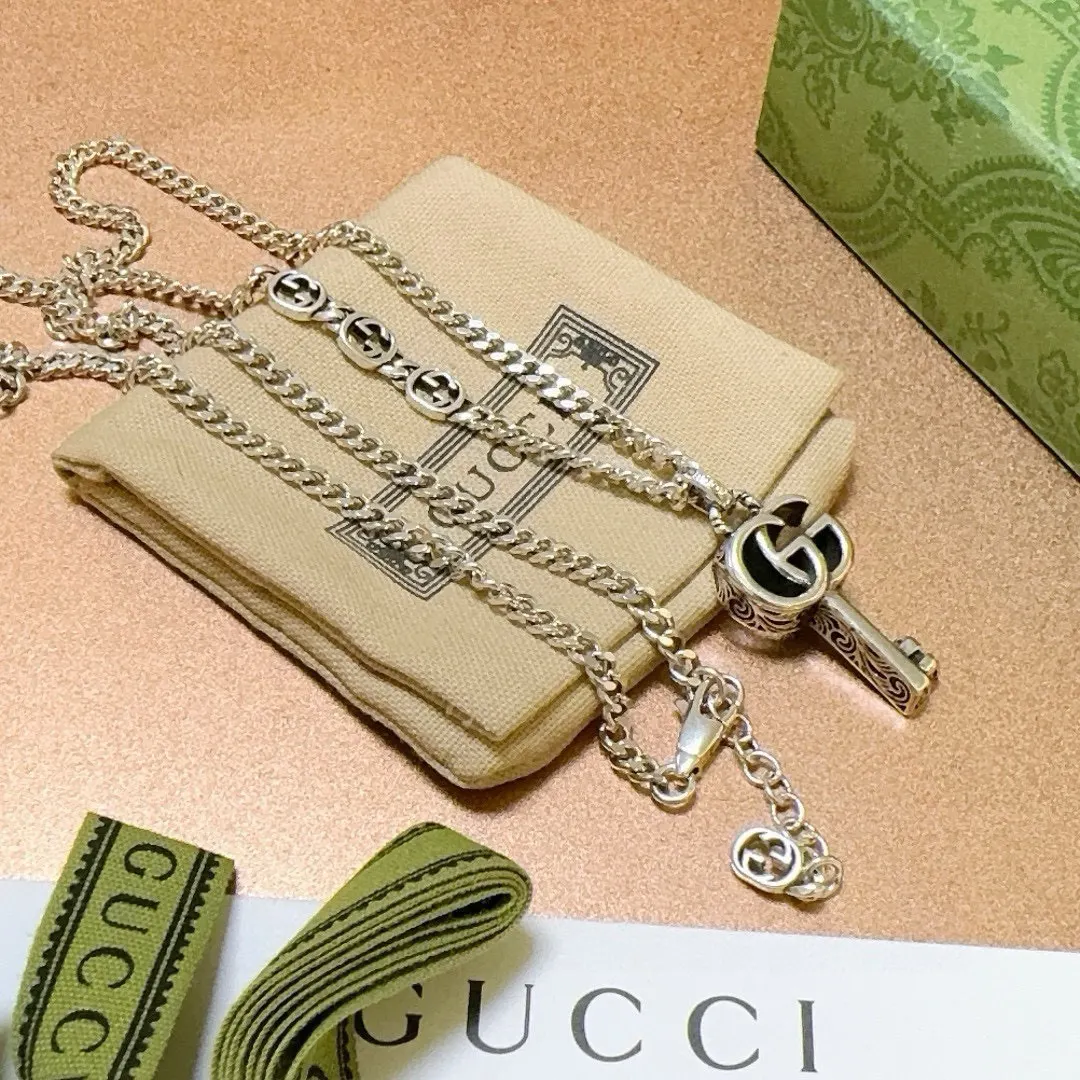 Gucci 链条包 单肩斜挎款