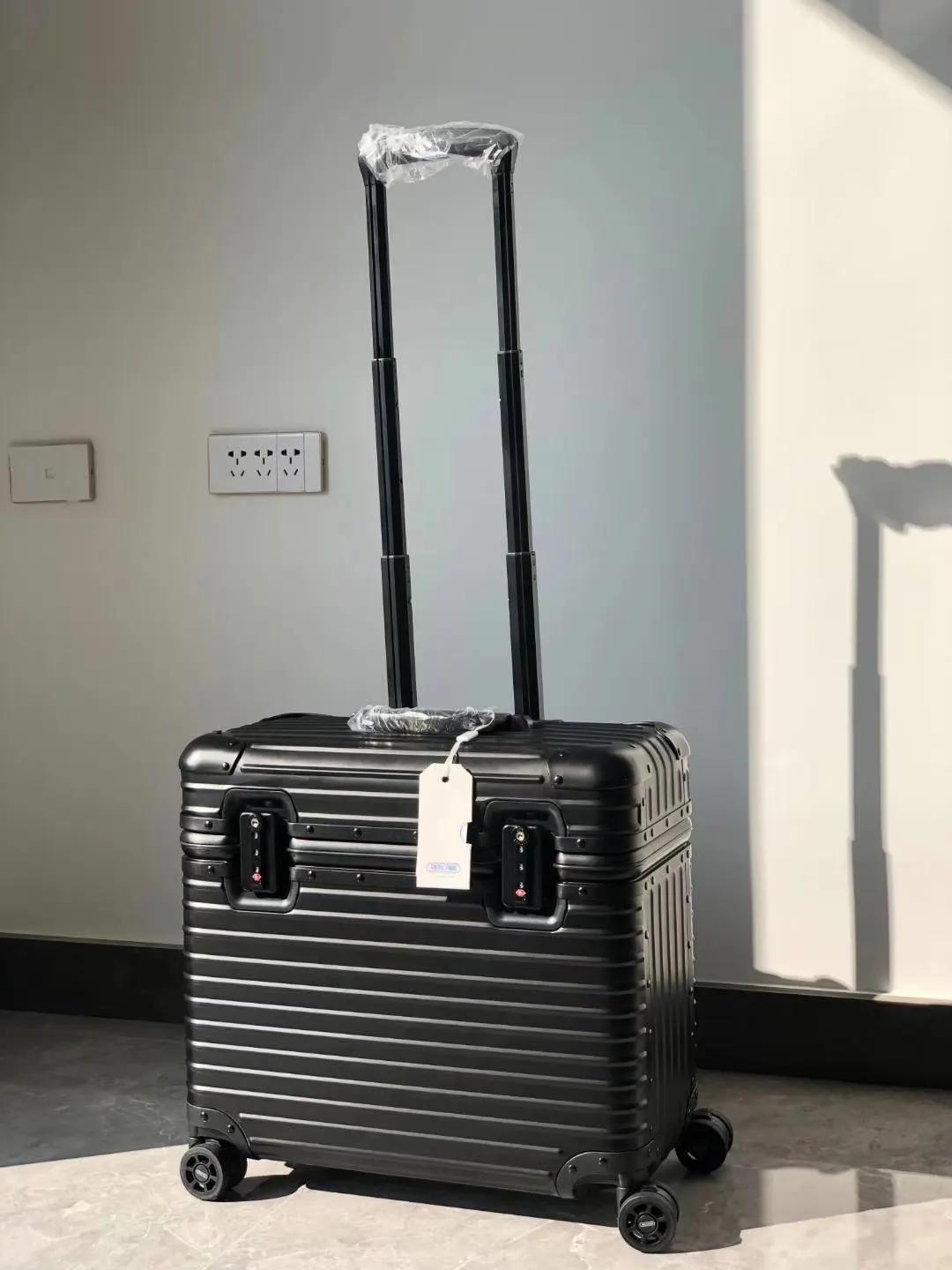 铝镁合金 机长箱 pilot 飞行员摄影箱机长箱行 行李箱 旅行拉杆款 轻便出行款