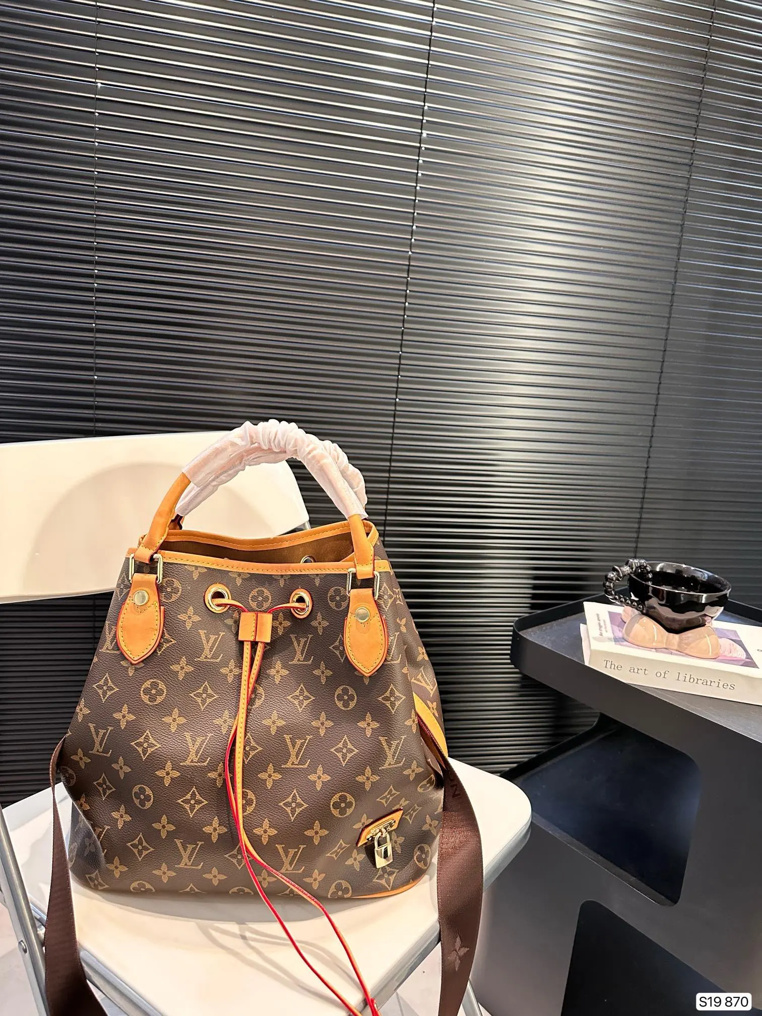 Dior Bucket Bag Casual