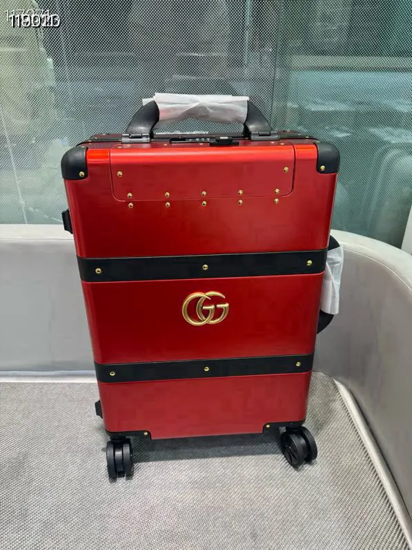 黑色 GUCCl 鋁镁合金登机箱 仅供出囗的 比官方抢 行李箱 旅行拉杆款 輕便出行款