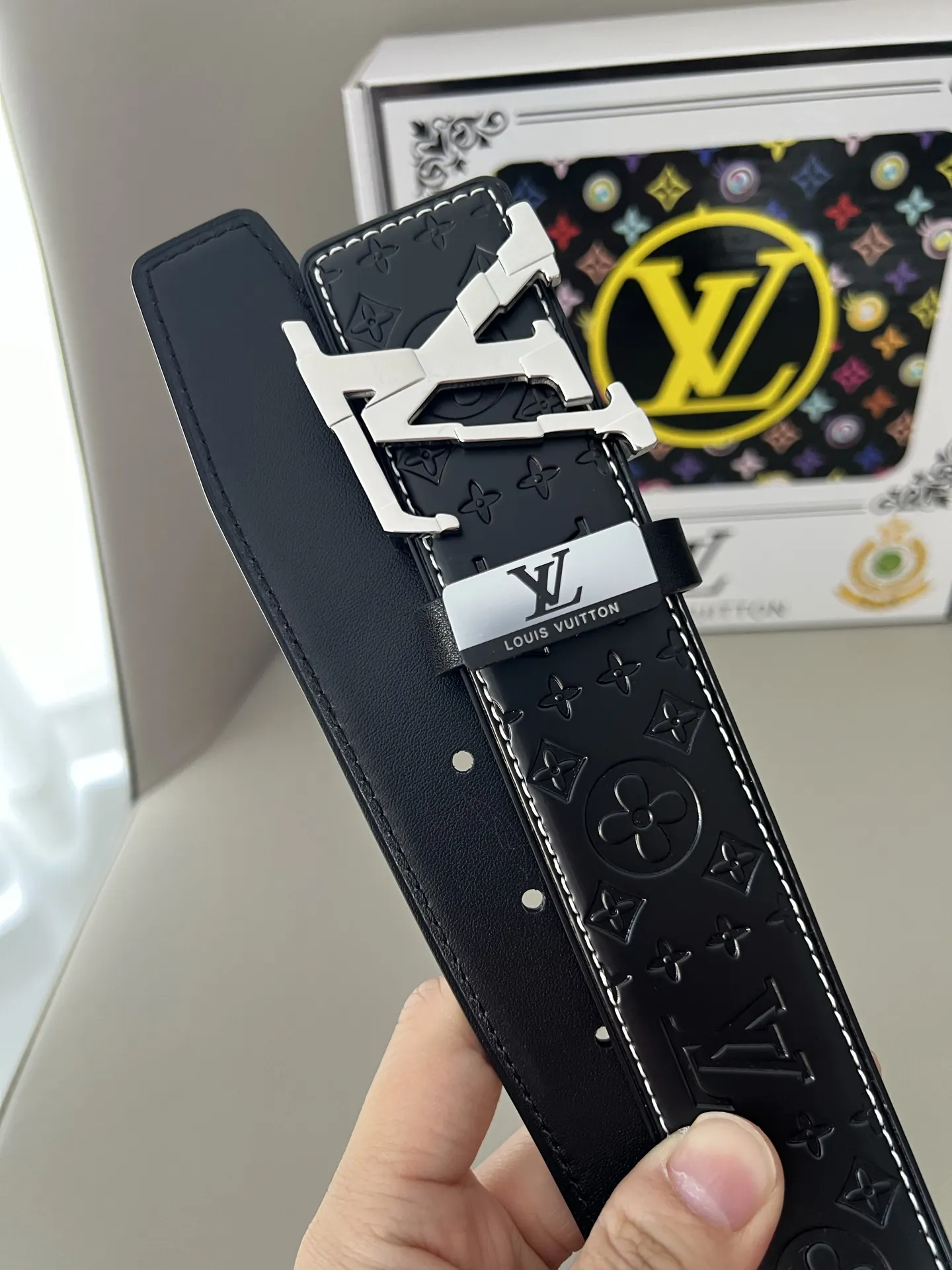 LV Double Sided Belt, Business Casual Image 6 LV Double Sided Belt, Business Casual Image 6