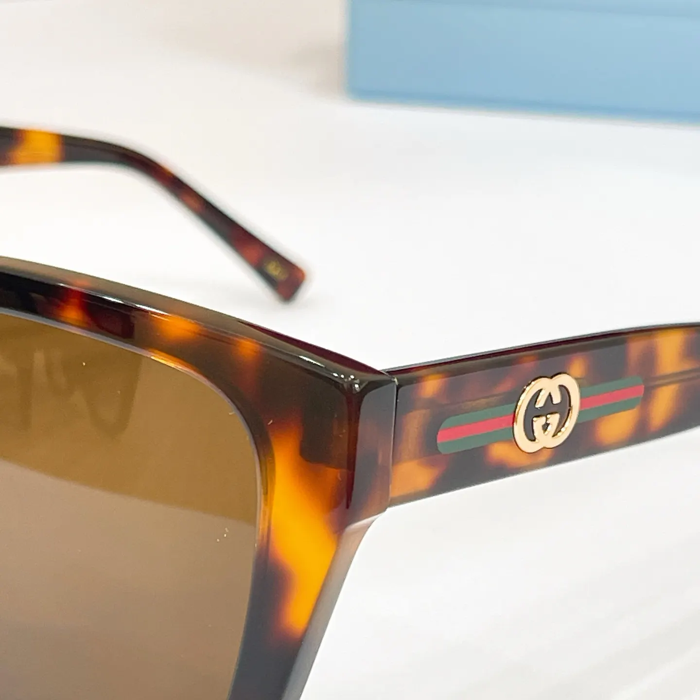 Gucci 粉色 太阳镜