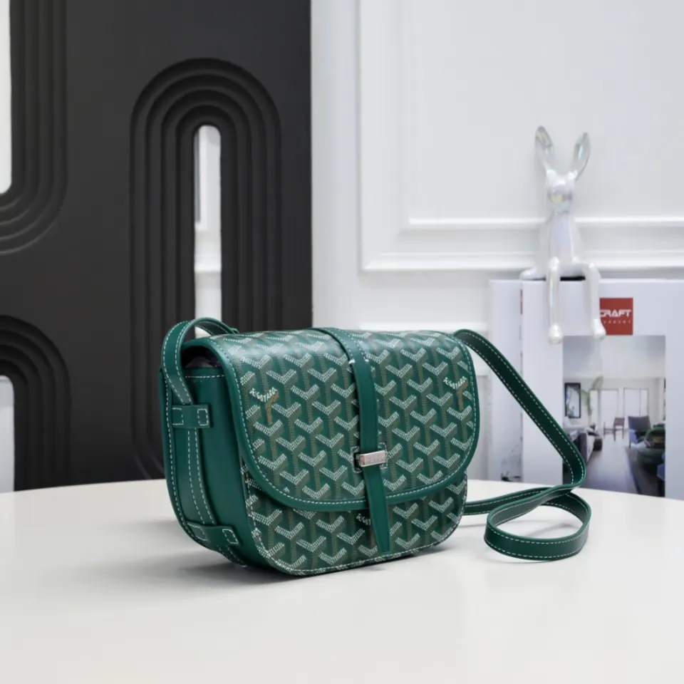 Goyard 綠色 皮質镶边以线条的方式凸显出包身轮廓 翻盖的皮質内衬亦 收納包 旅行收納款