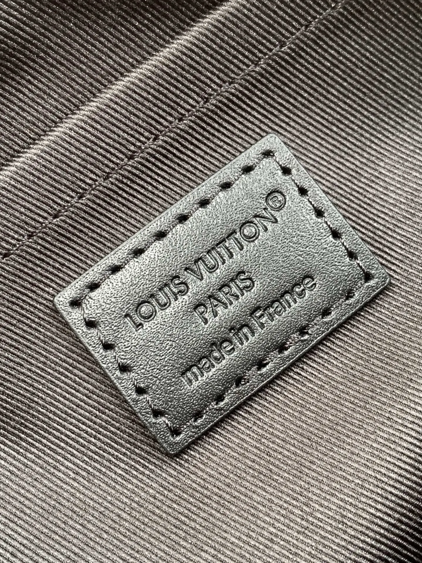 LV 黑色压纹邮差包 单肩斜挎款 复古款｜ORBUYBAG 岚奢包高端时尚精品