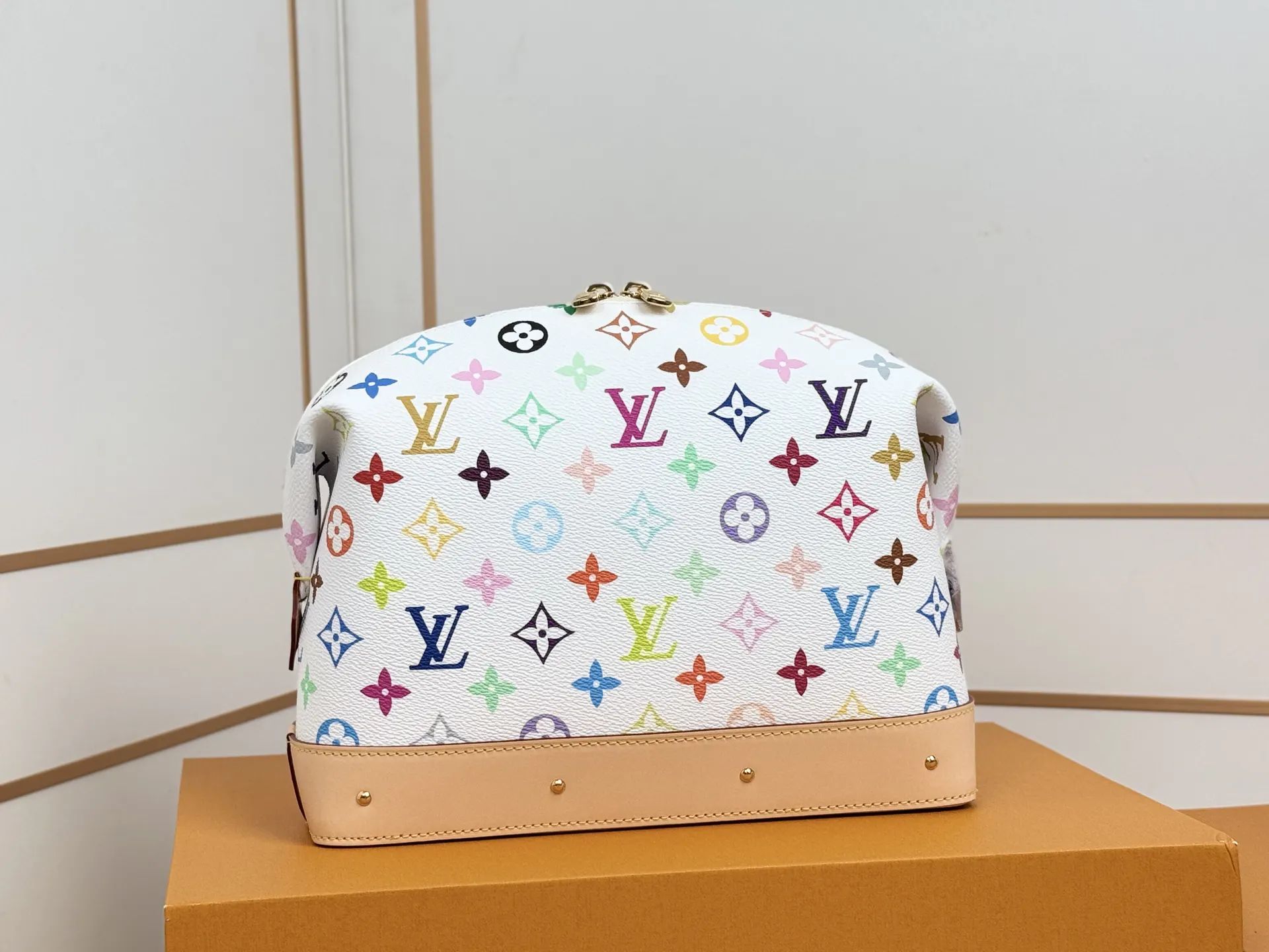 Cosmetic Pouch Travel Leather