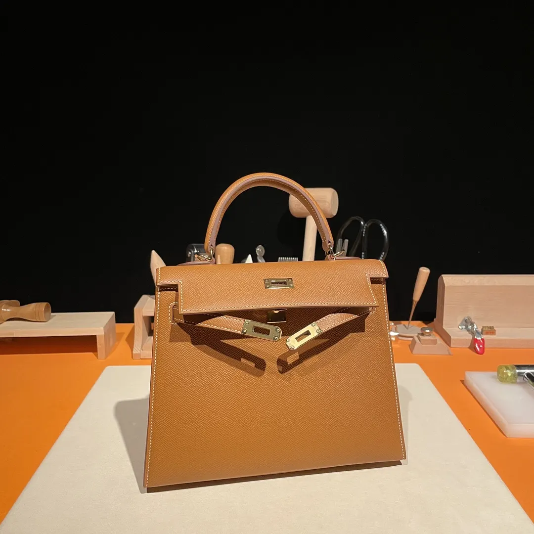 Hermes Kelly Brown Style