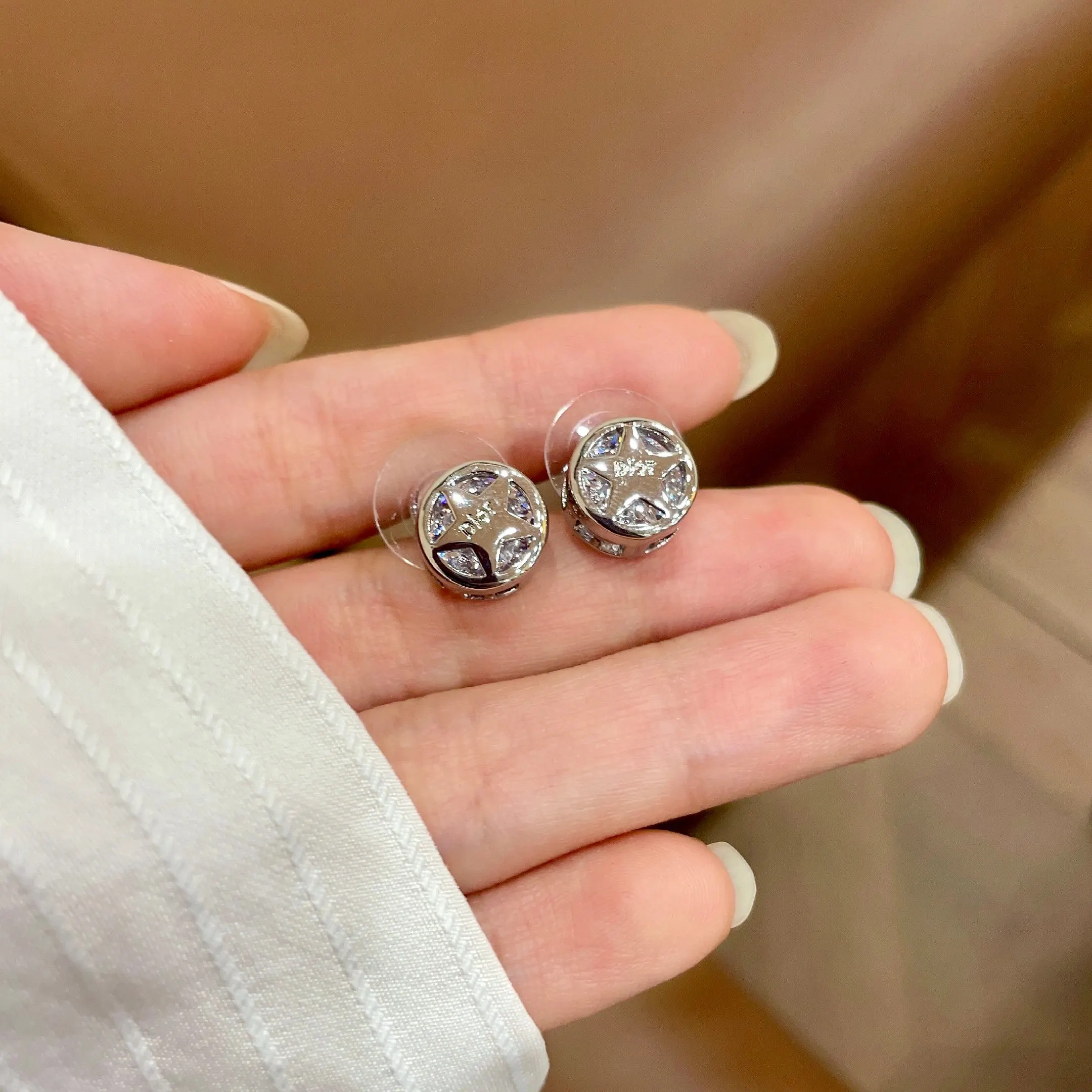 Dior Earrings Exquisite Accessories Image 4 Dior Earrings Exquisite Accessories Image 4