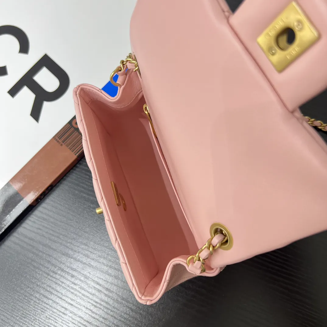 Chanel 粉色 皮革 菱格絎縫 鏈條包
