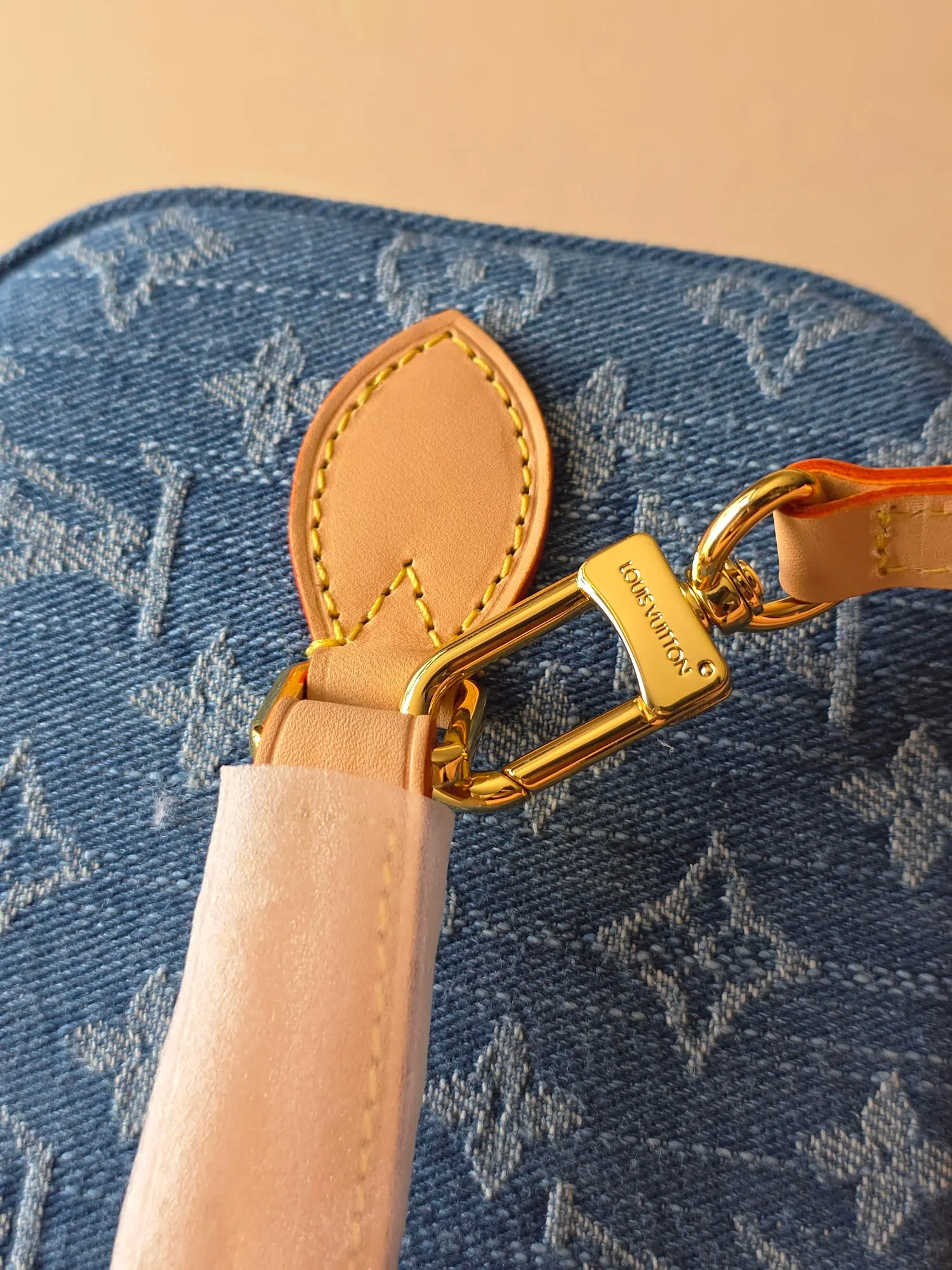 Gold Cosmetic Pouch Leather